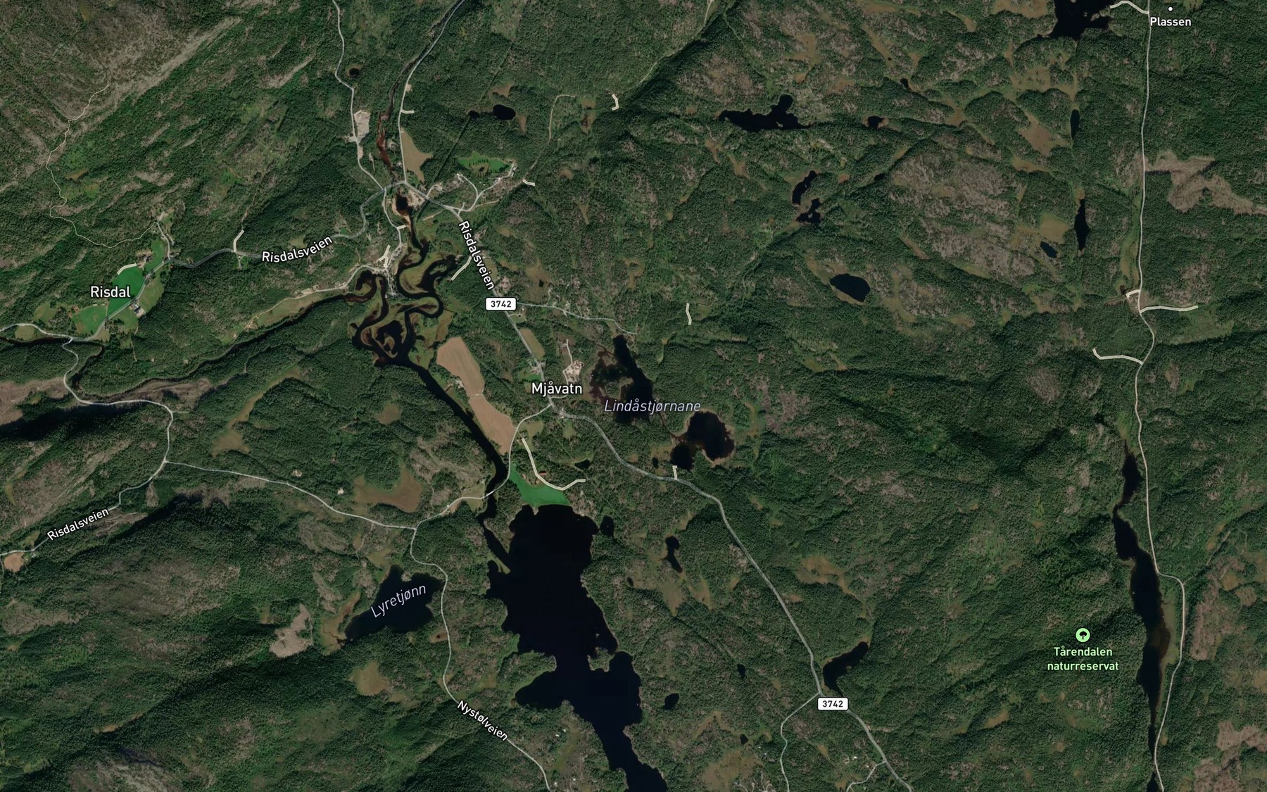 Satellite map of the Lindastjornane