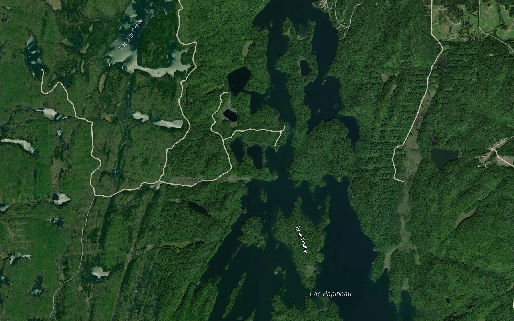 Satellite map of the Lac de la Truite Rouge
