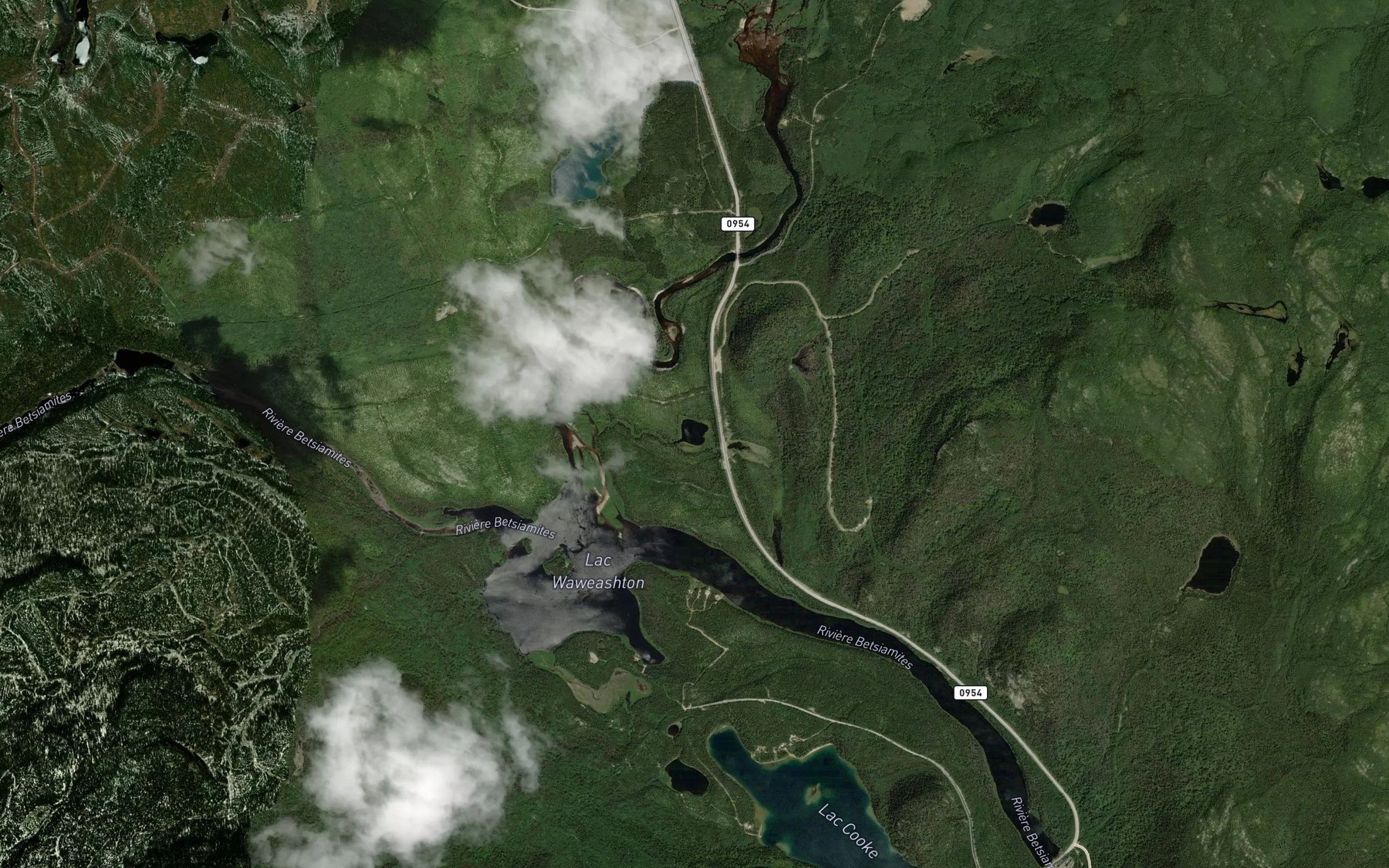 Satellite map of the Lac Itou