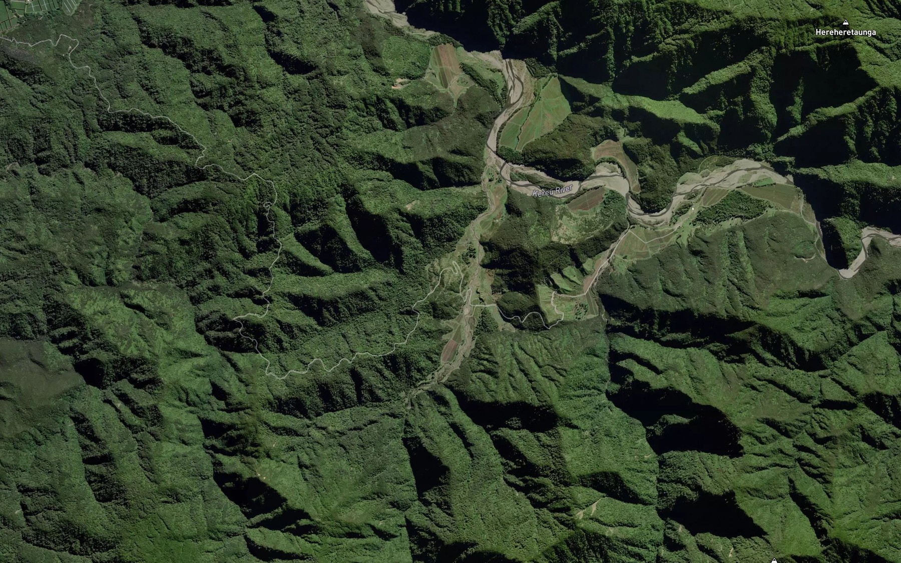Satellite map of the Ponuiahine Stream