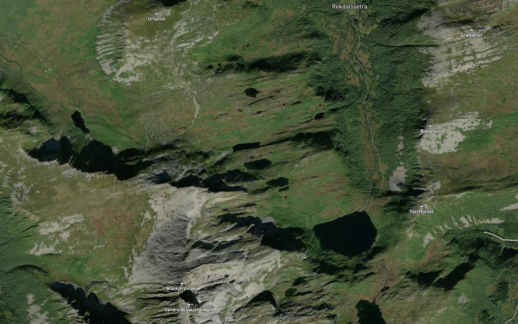 Satellite map of the Storknausvatnet
