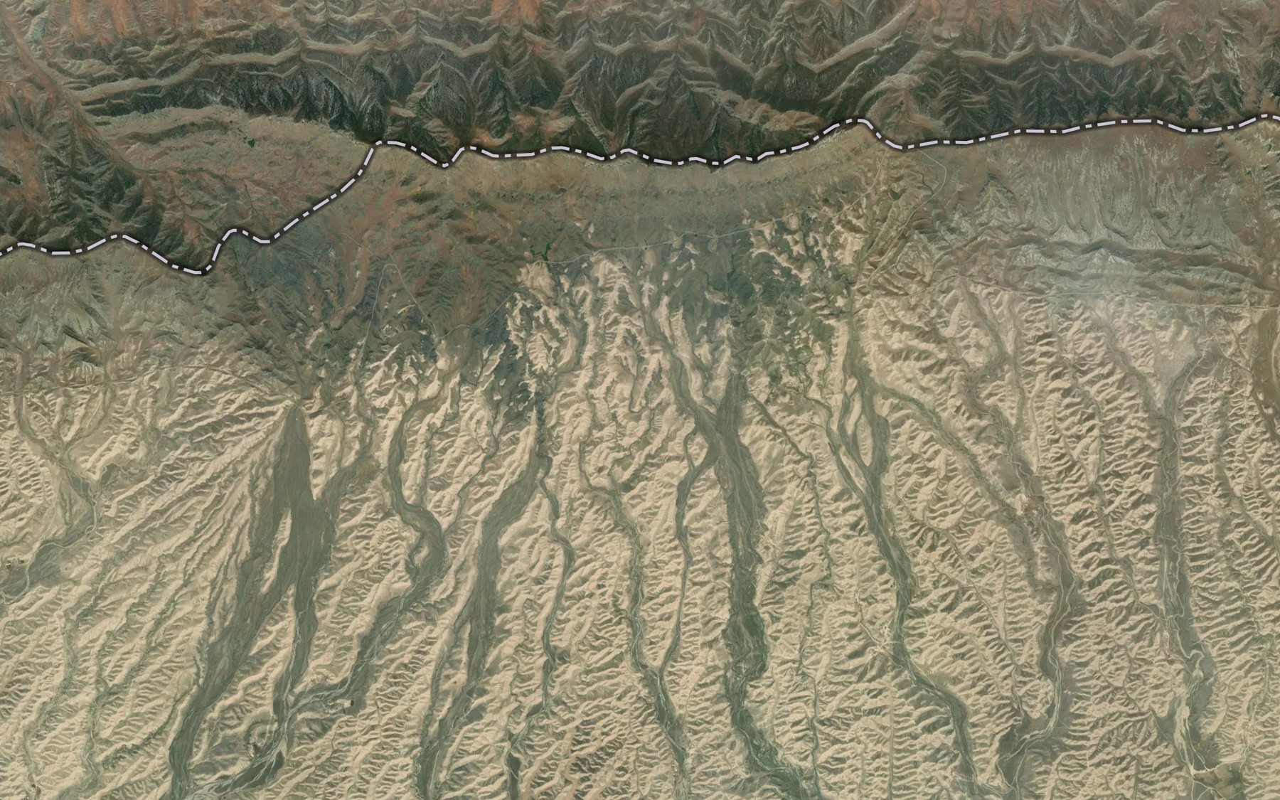 Satellite map of the Cheshmeh-ye Pasaloq