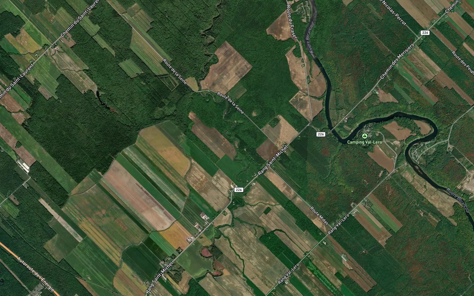 Satellite map of the Cours d'eau Parenteau