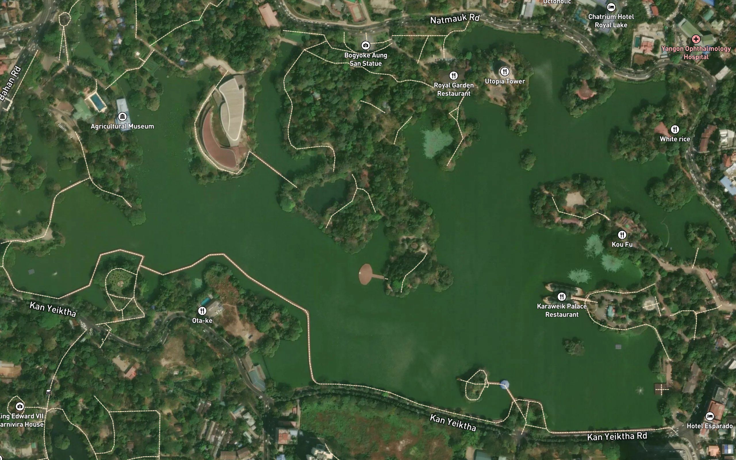 Kandawgyi Lake