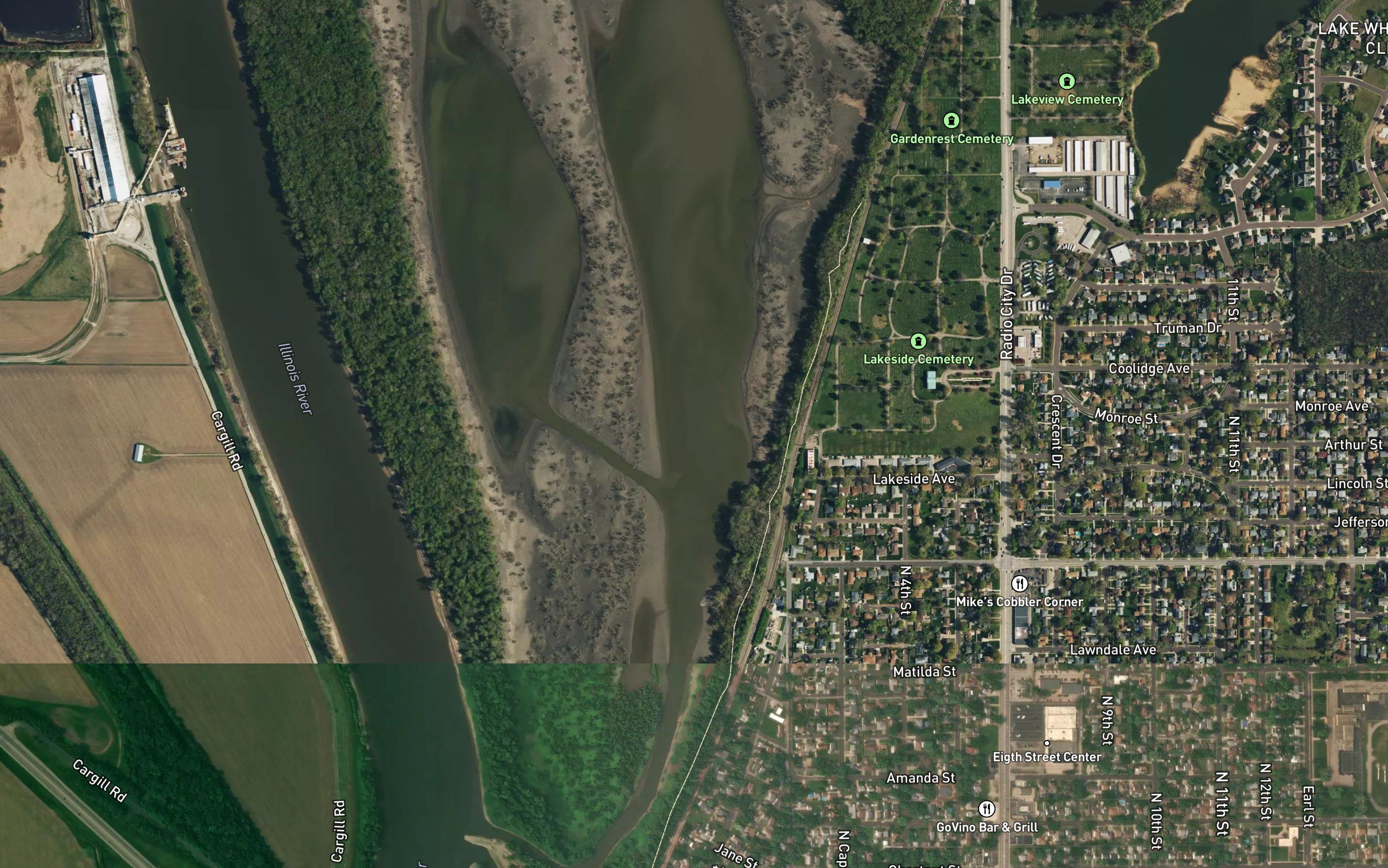 Pekin Lake