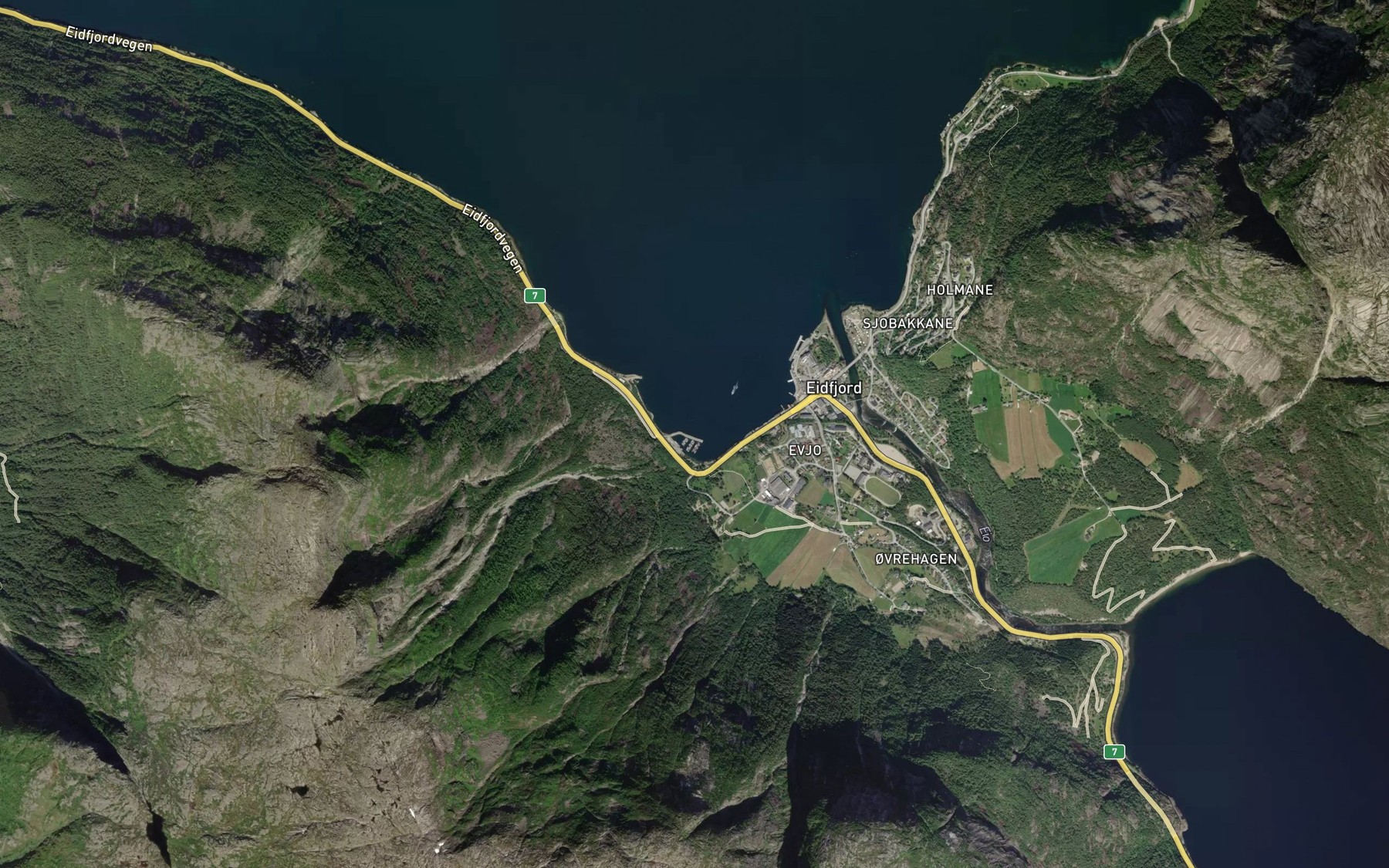 Satellite map of the Gamle Naustvik