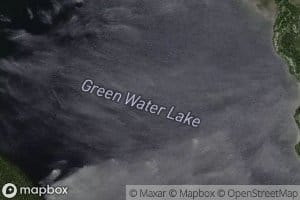 Lac Green Water