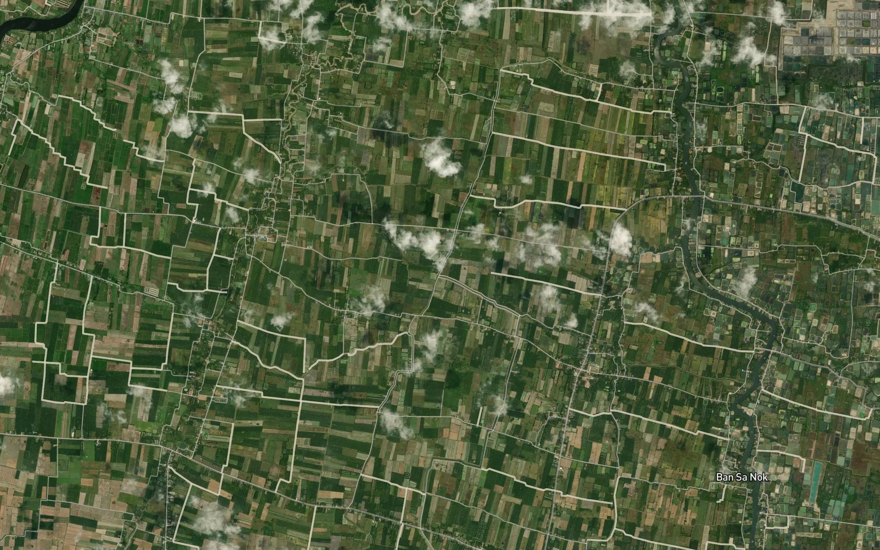 Satellite map of the Khlong Athit