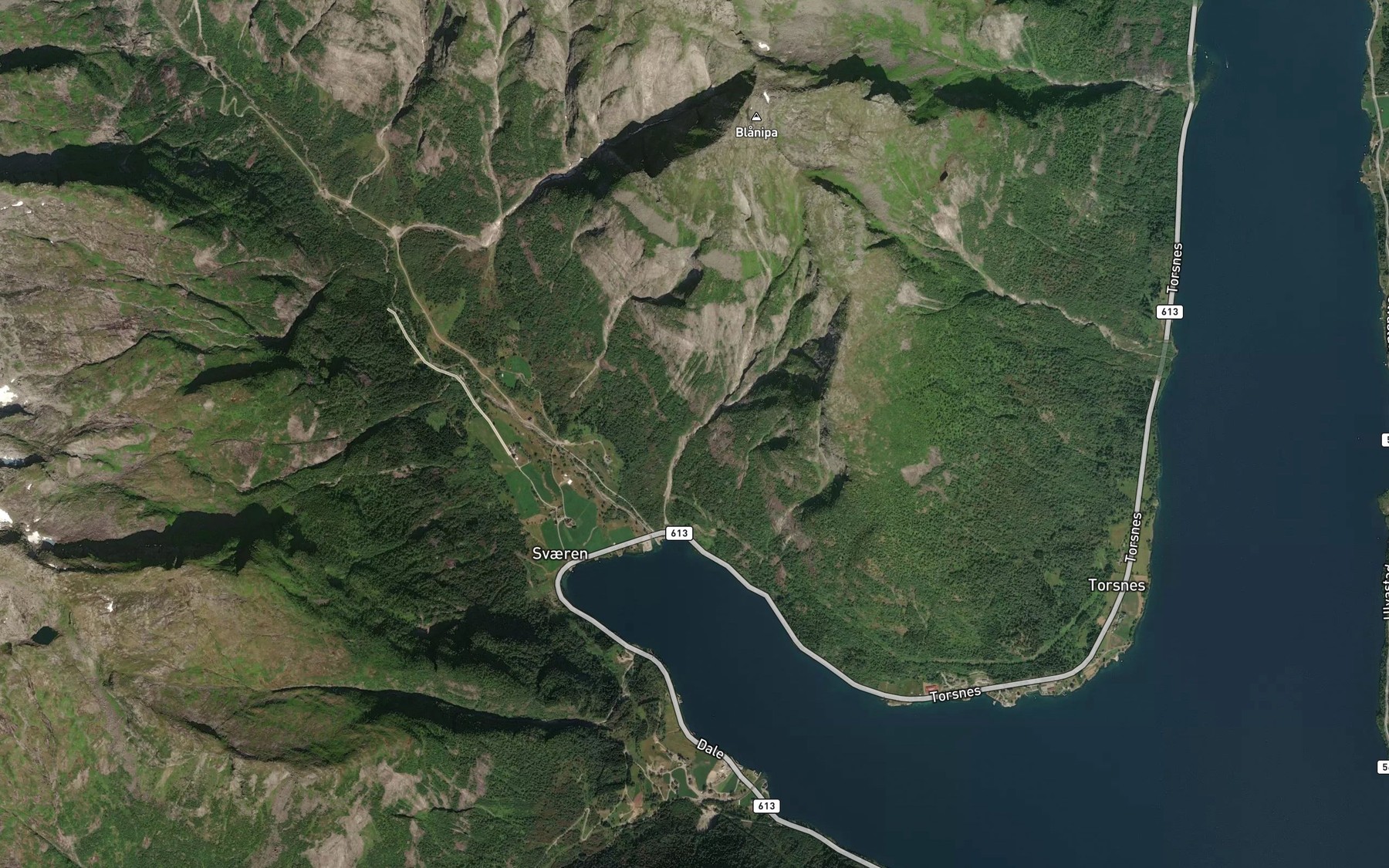 Satellite map of the Oyreskreda