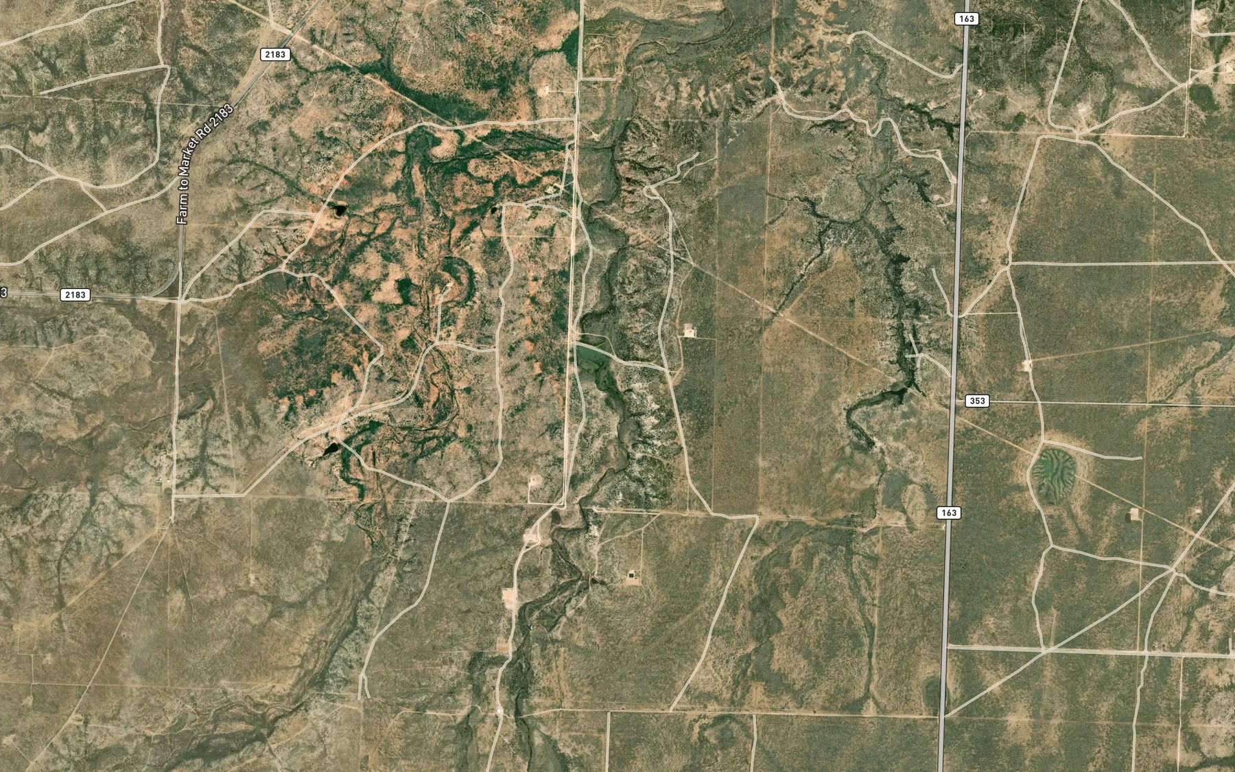 Satellite map of the Ellwood Lake