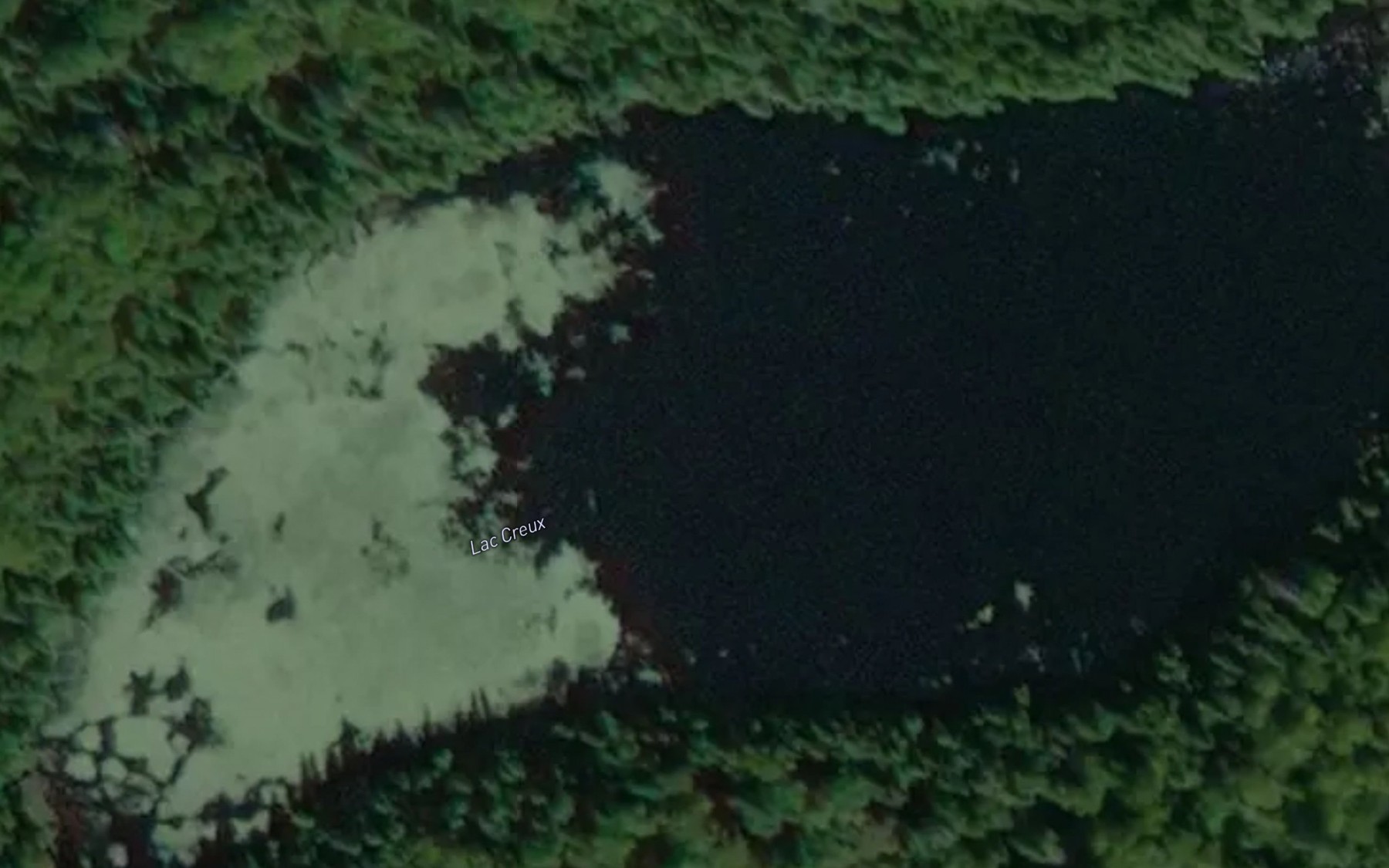 Satellite map of the Lac Creux
