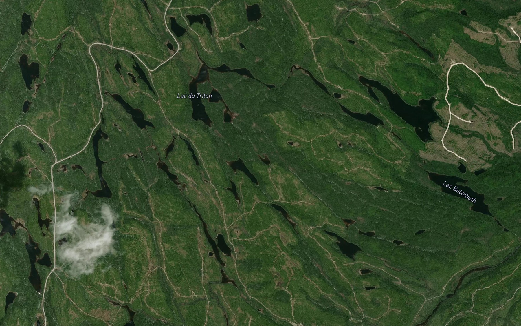 Satellite map of the Lac de la Complainte