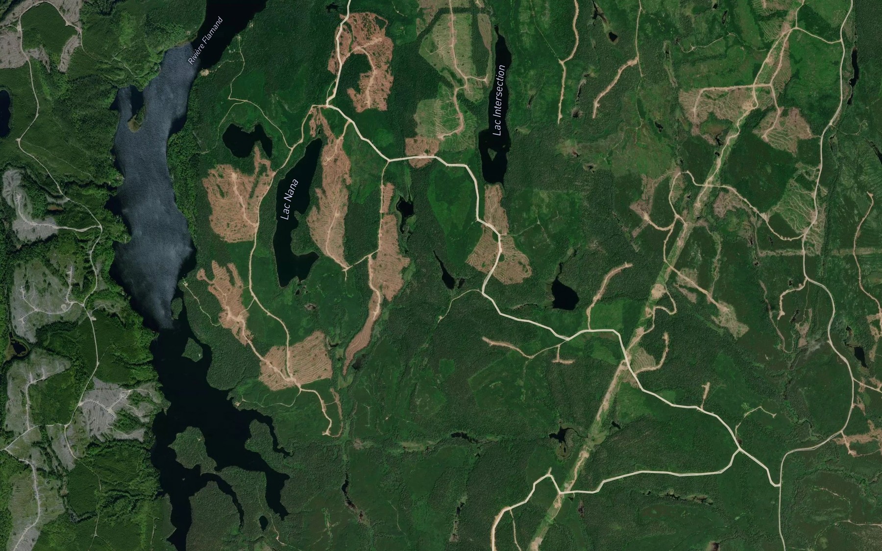 Satellite map of the Lac Pinceau