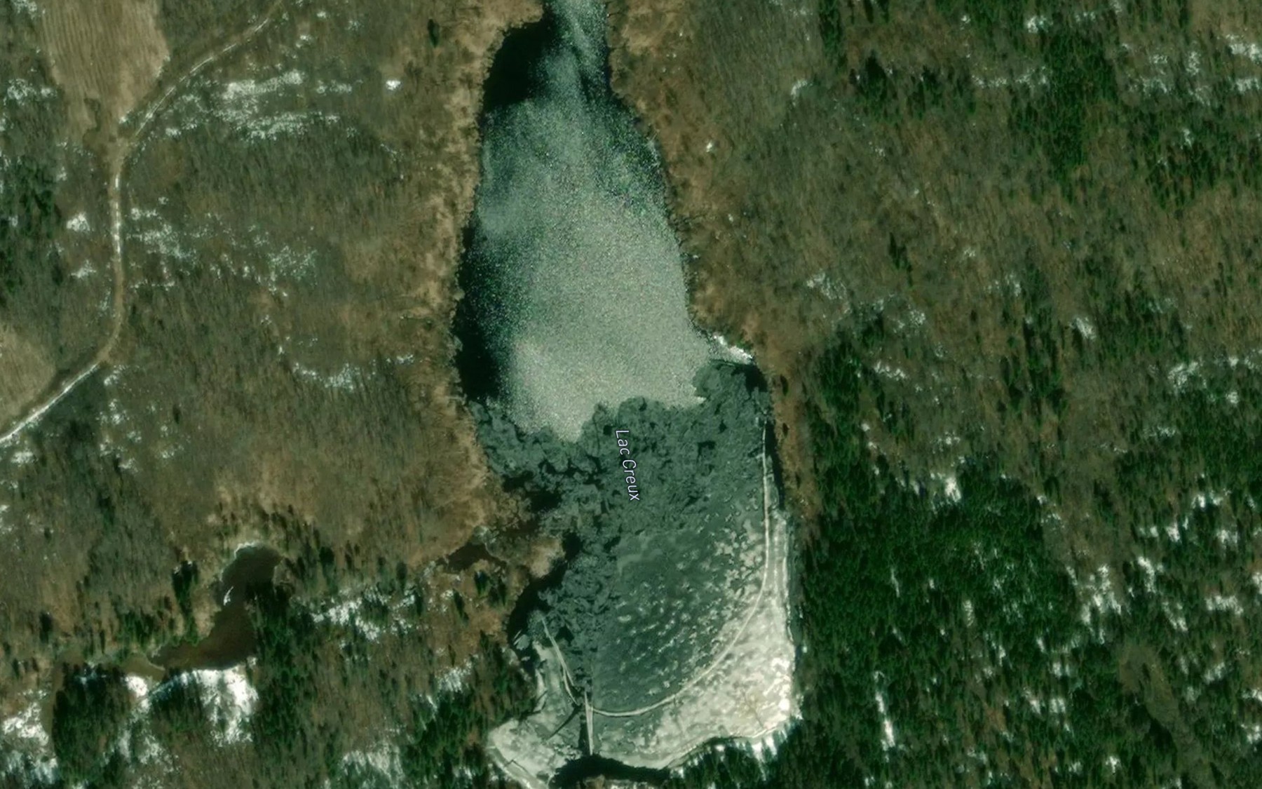 Satellite map of the Lac Creux