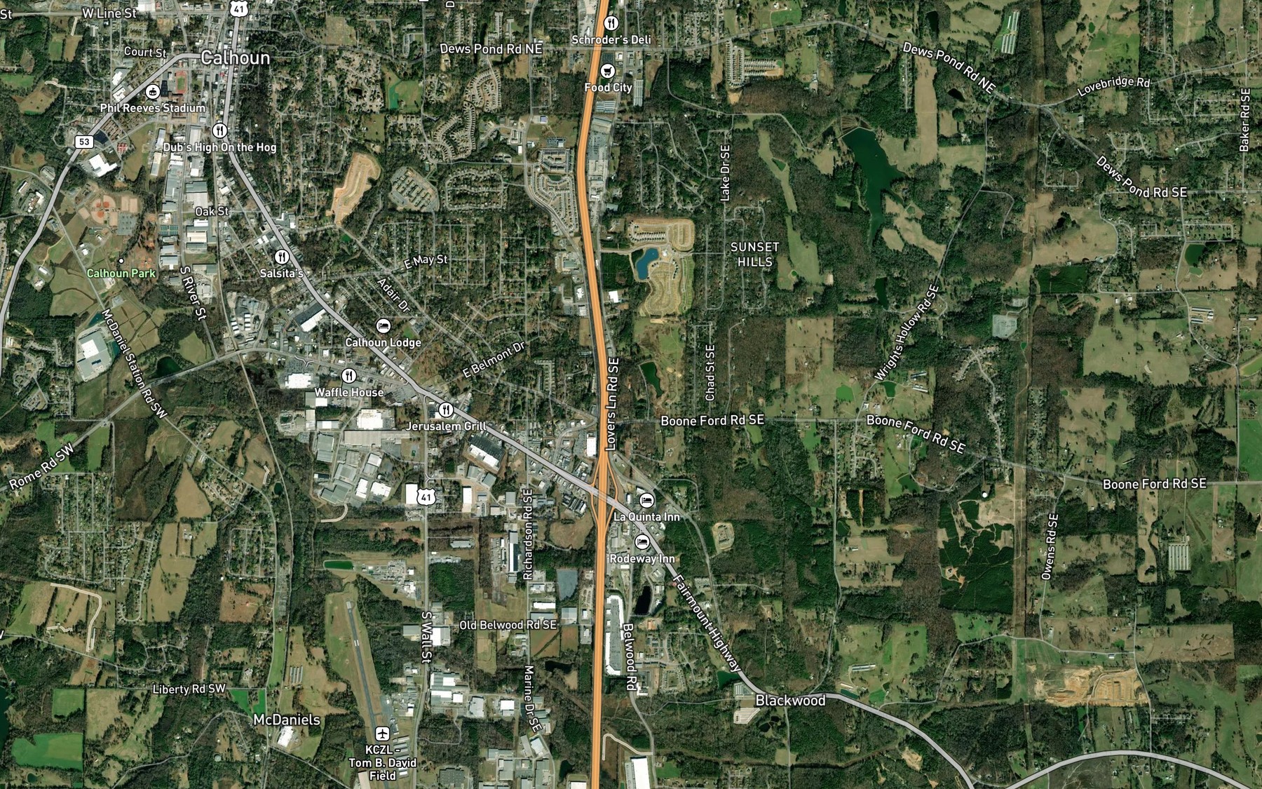 Satellite map of the Roberts Lake