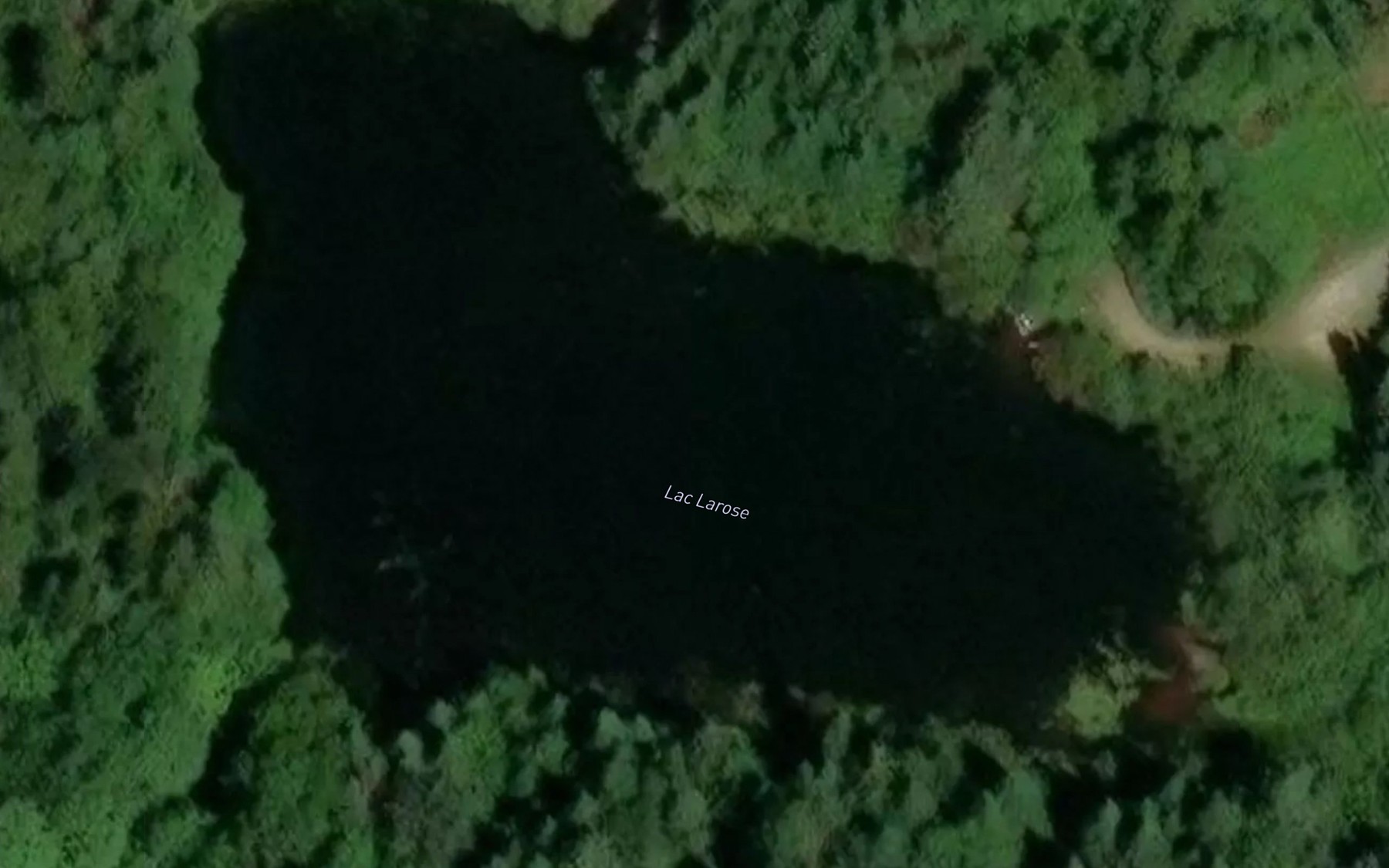 Satellite map of the Lac Larose