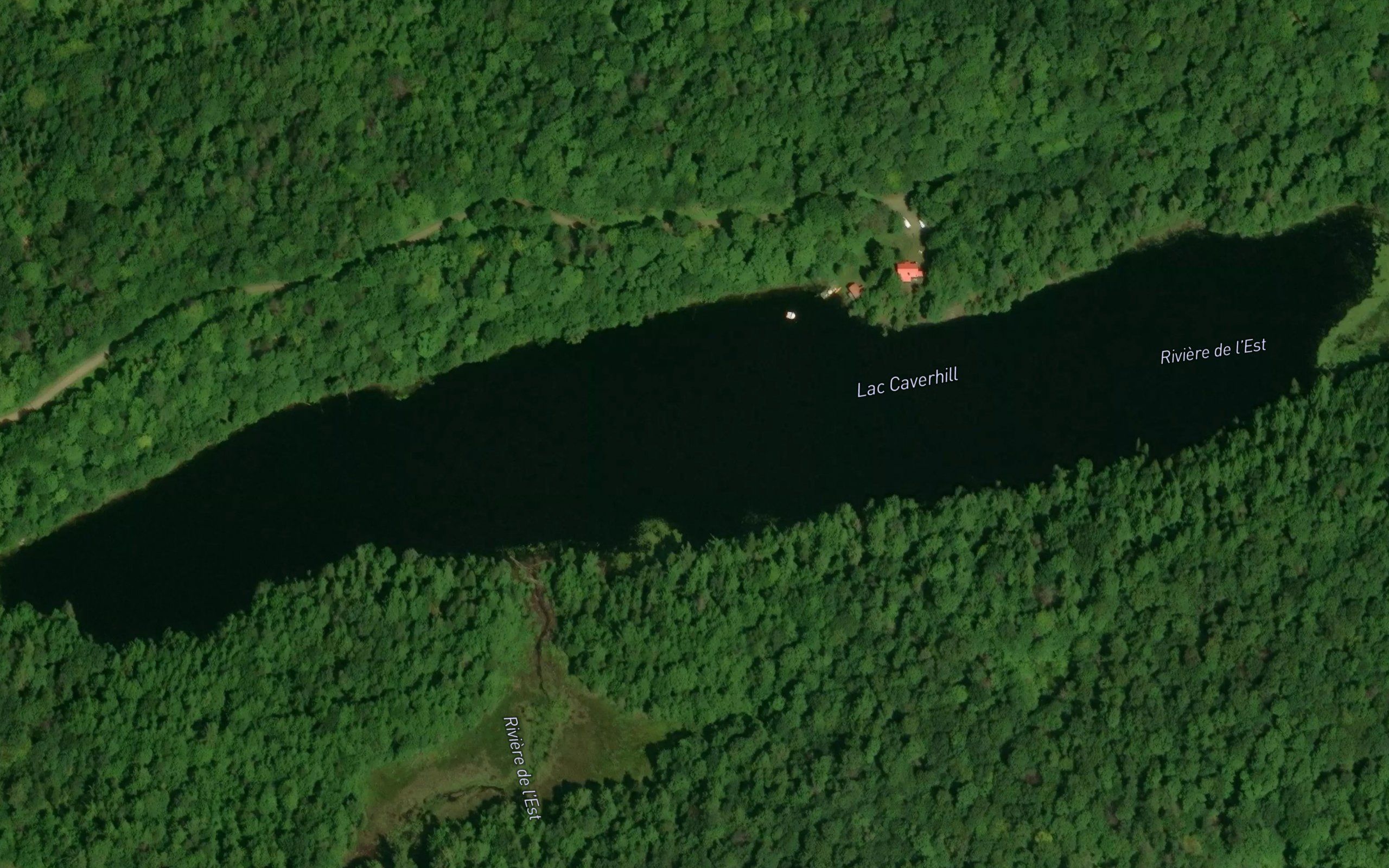 Lac Caverhill