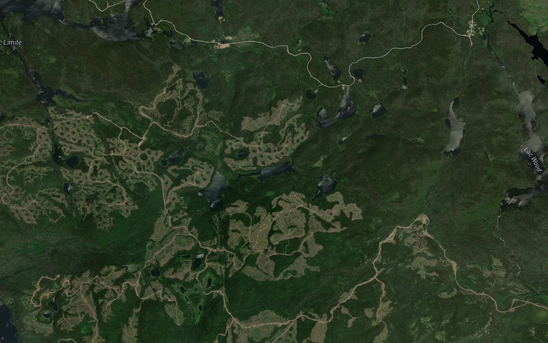 Satellite map of the Lac Martel