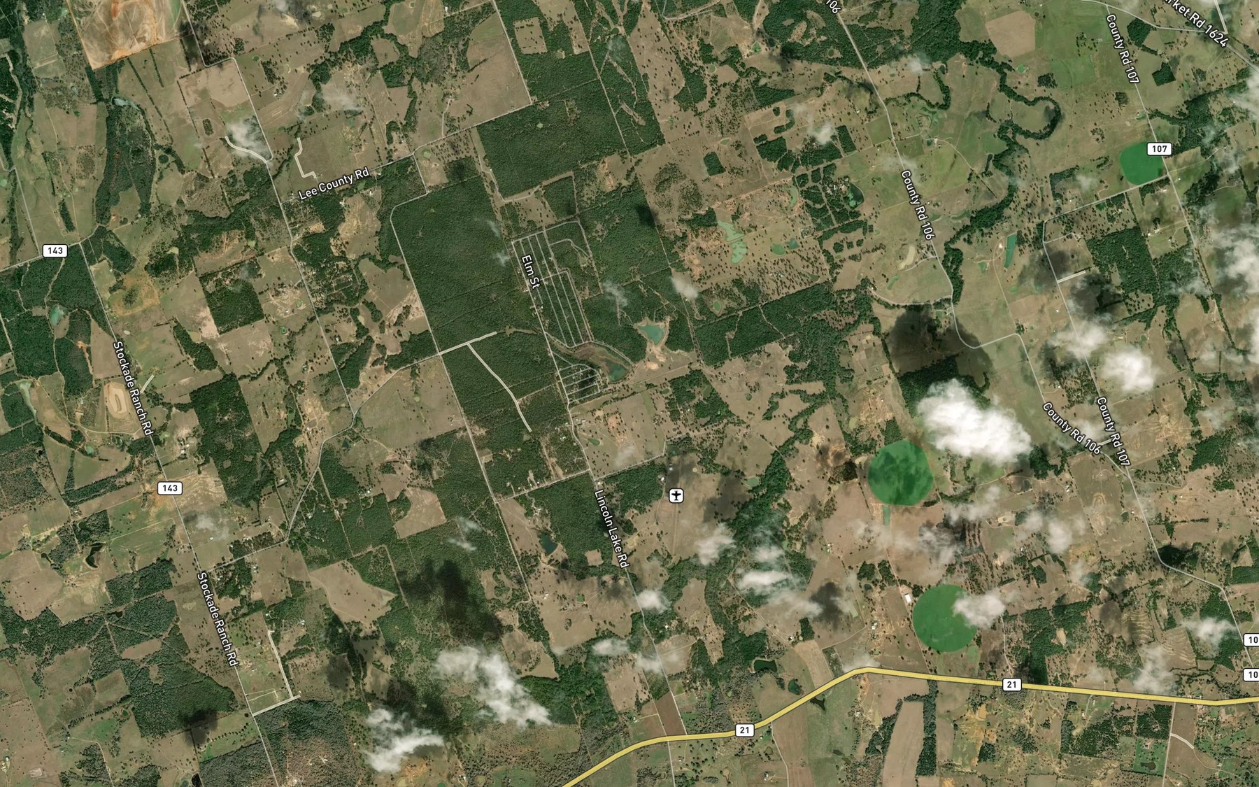 Satellite map of the Lincoln Lake