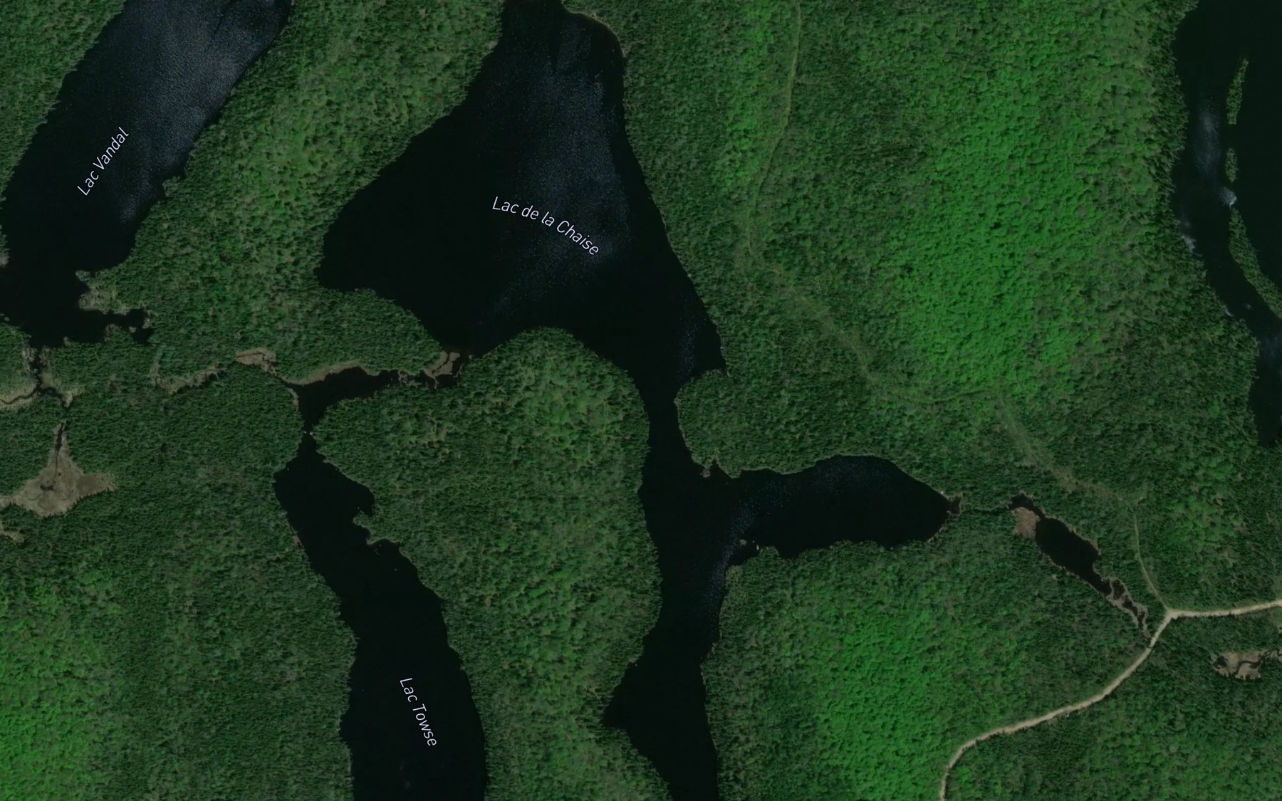 Satellite map of the Lac de la Chaise