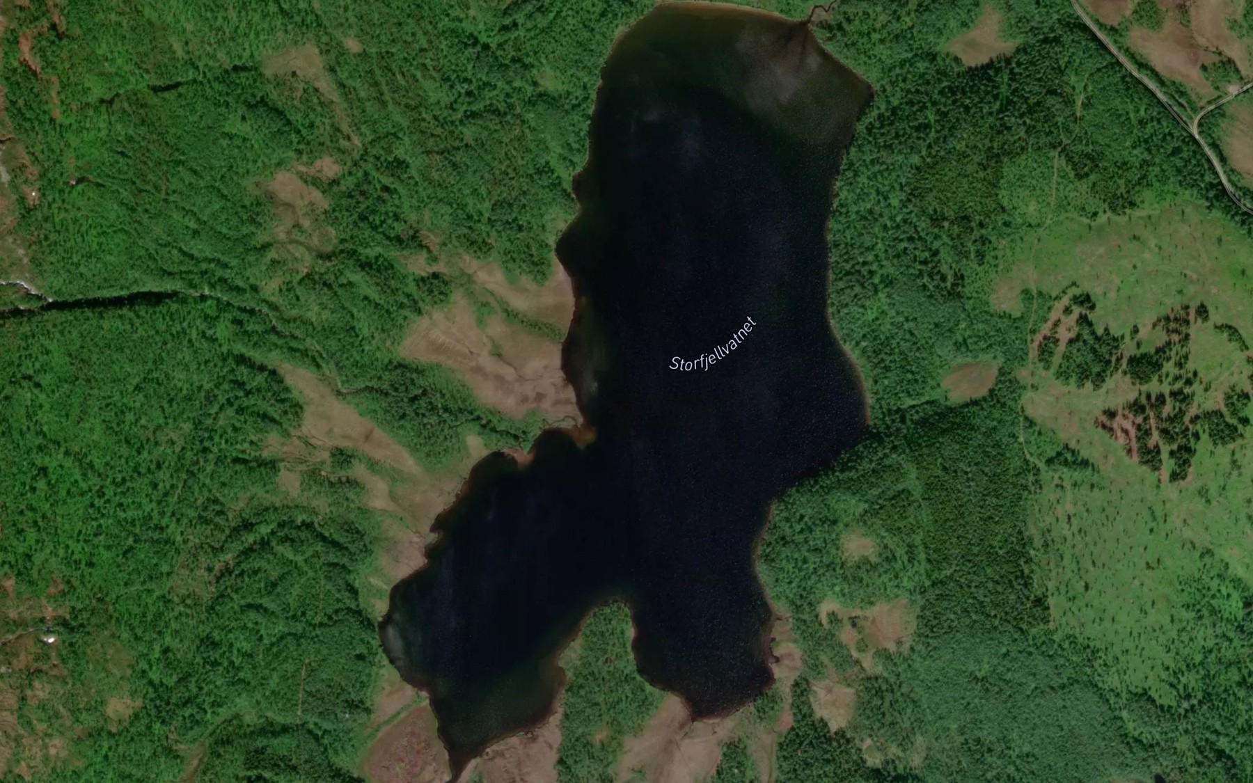 Satellite map of the Storfjellvatnet
