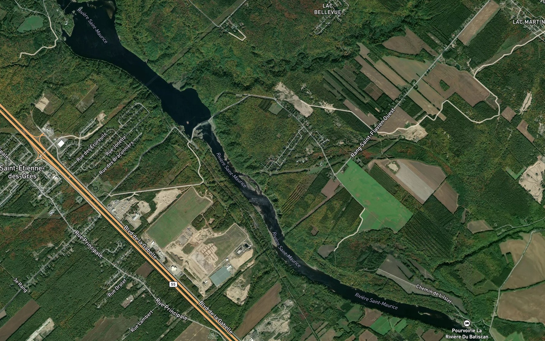 Satellite map of the Lac Saint-Cyr