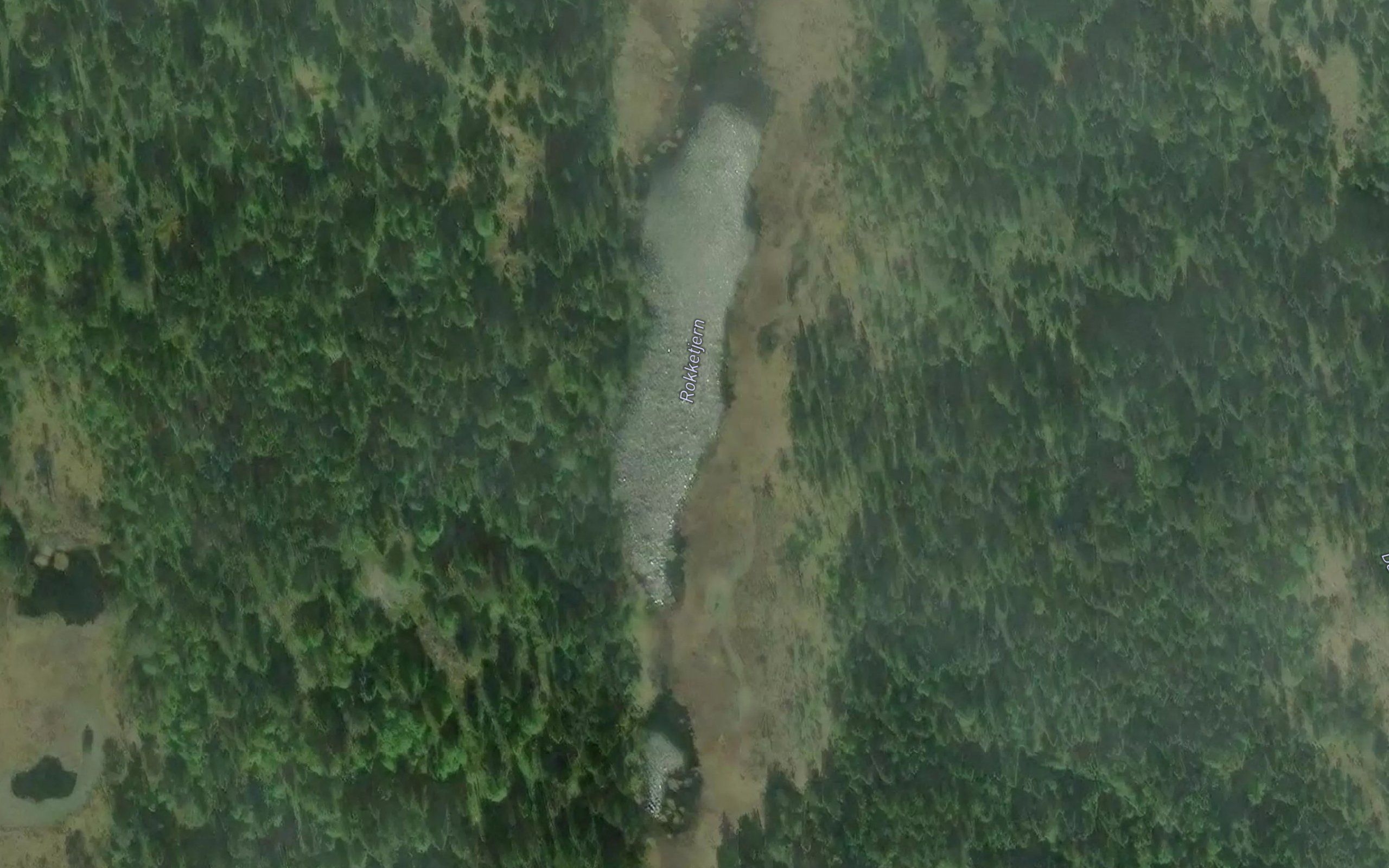 Rokketjern