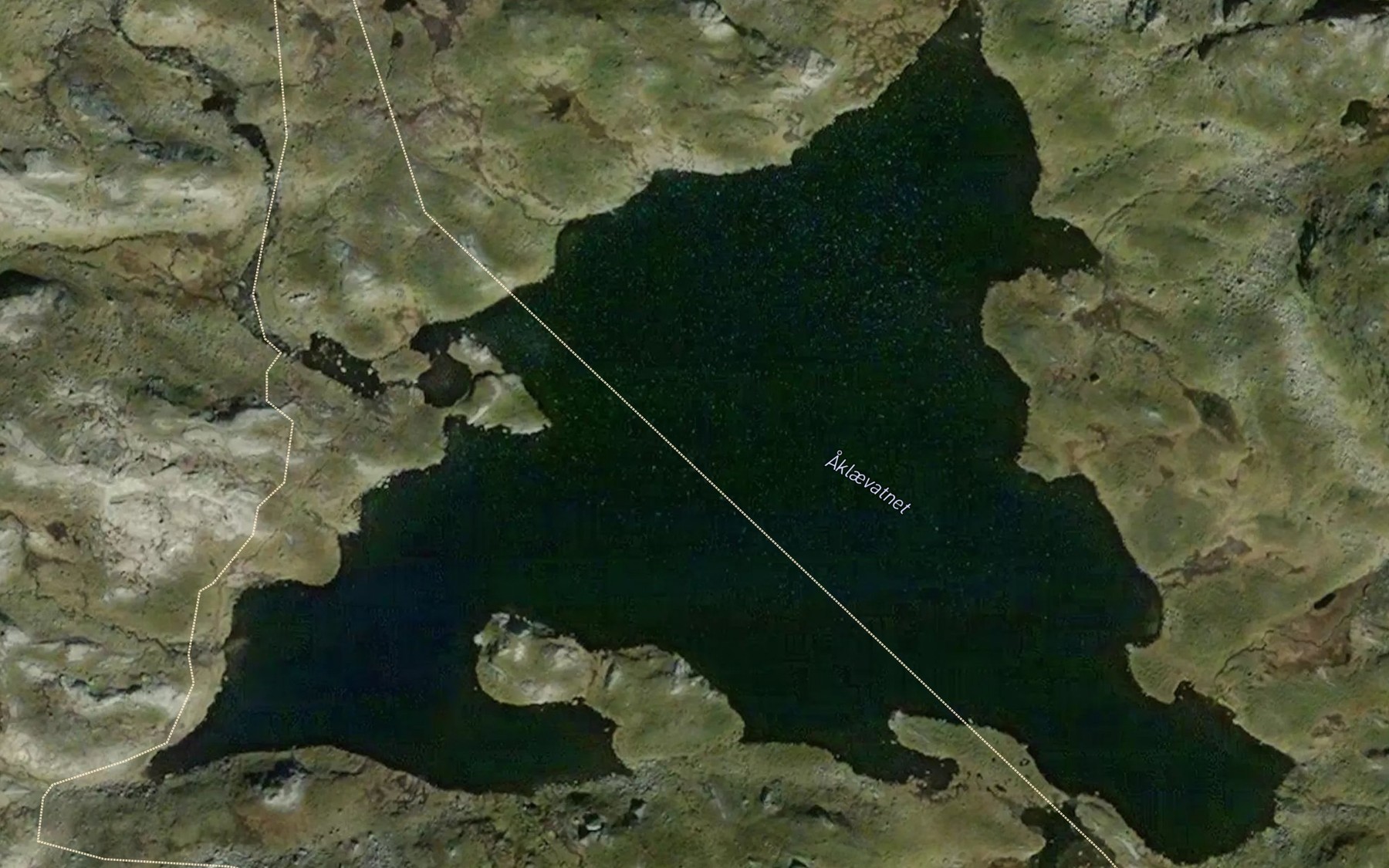Satellite map of the Aklaevatnet