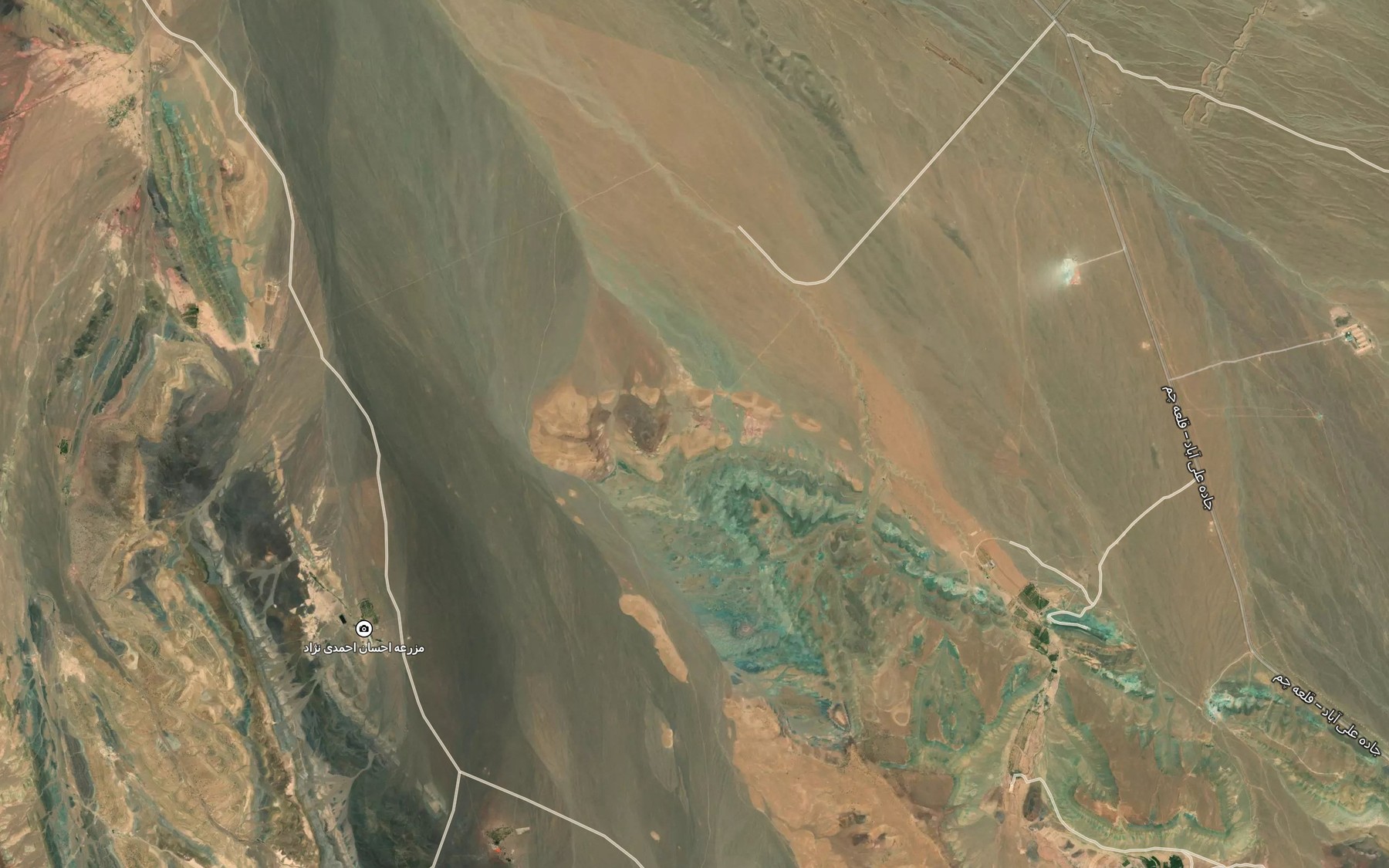 Satellite map of the Cheshmeh-ye Jeni