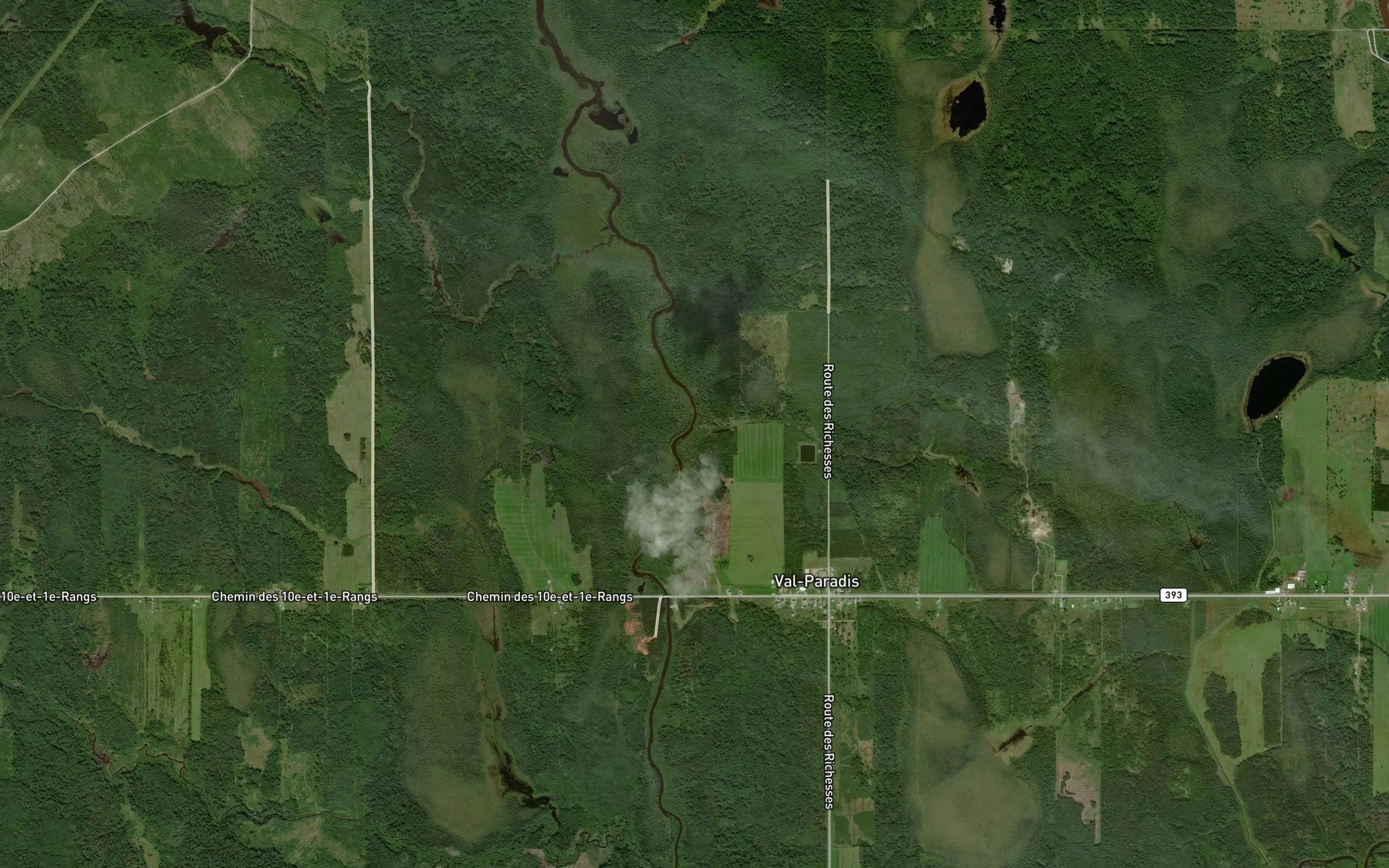 Satellite map of the Cours d'eau Fortin