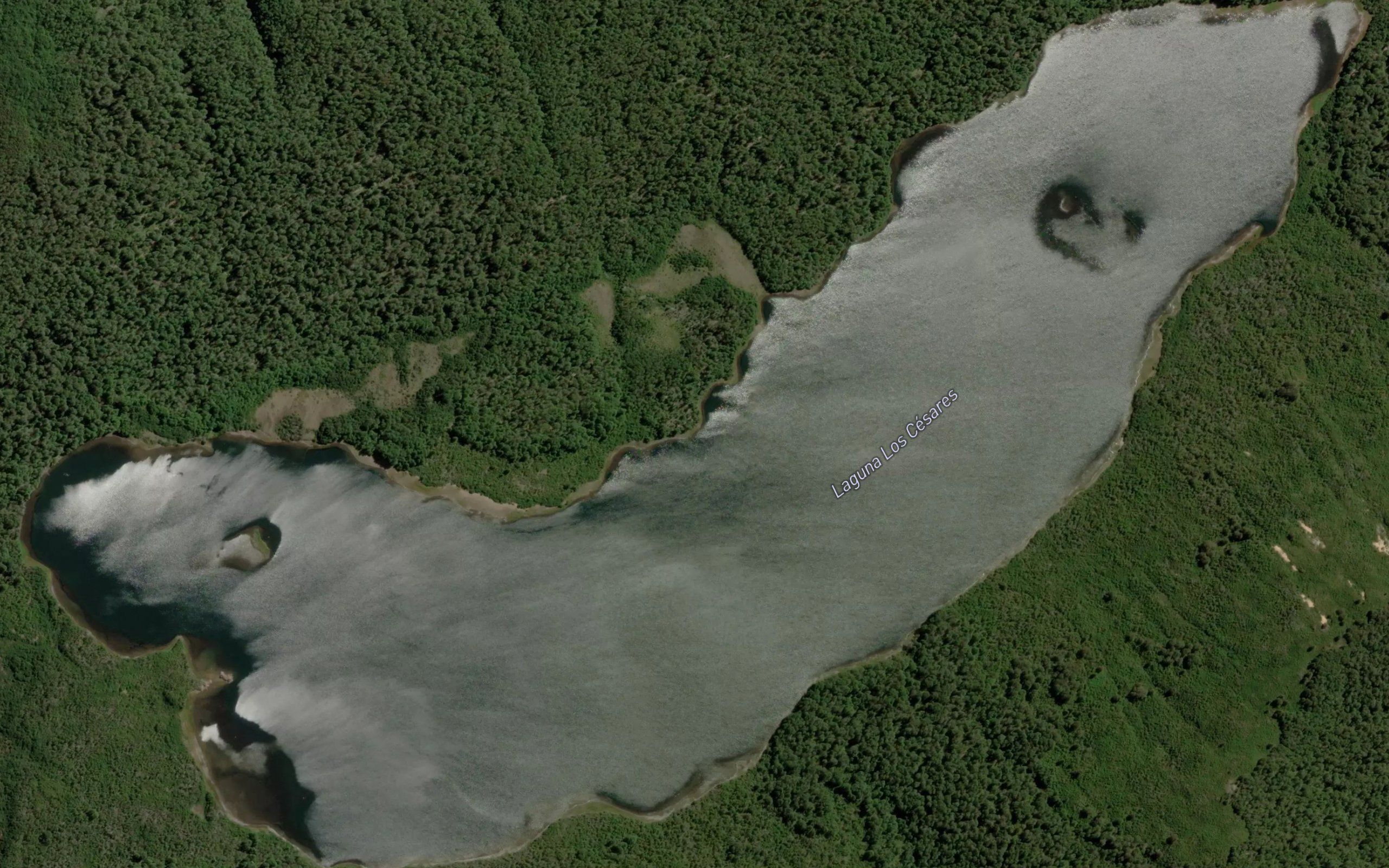 Laguna Los Cesares
