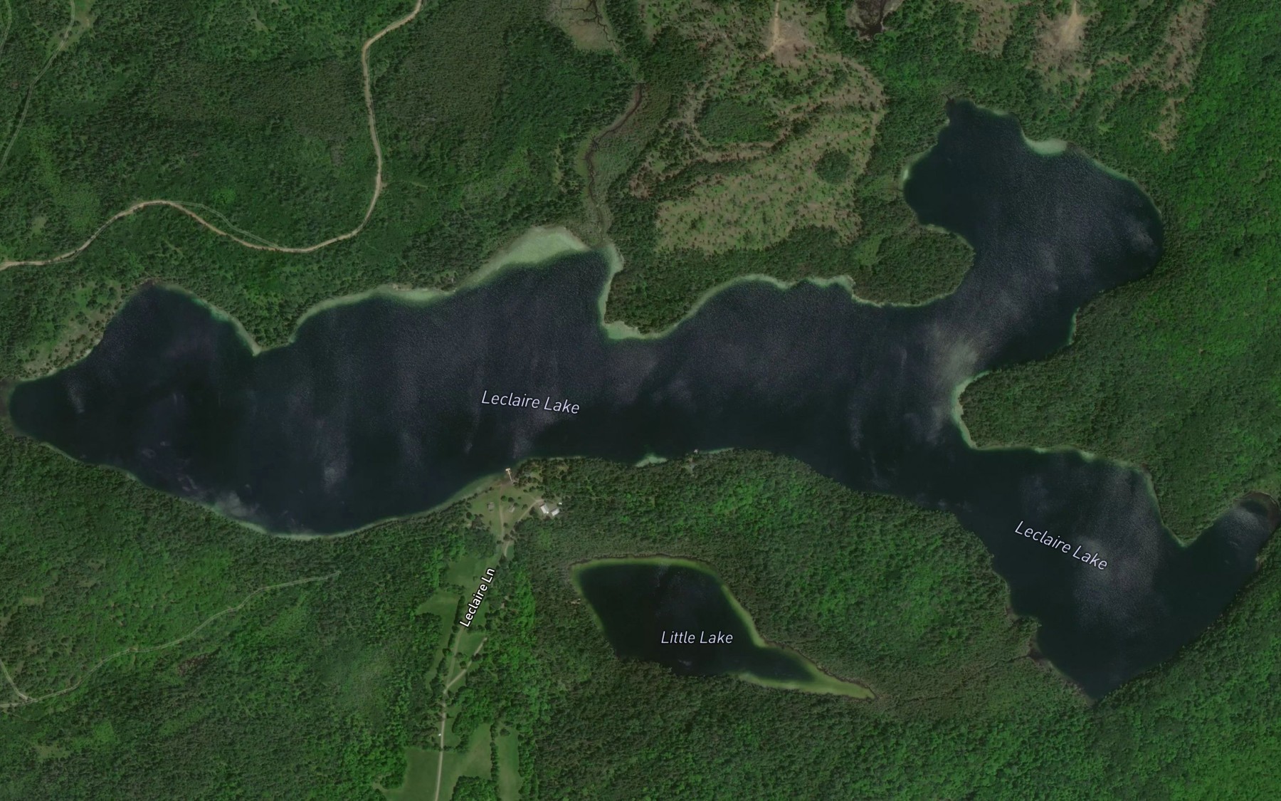 Satellite map of the Leclaire Lake