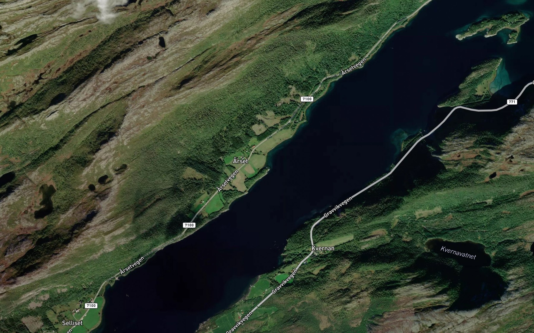 Satellite map of the Monnavika