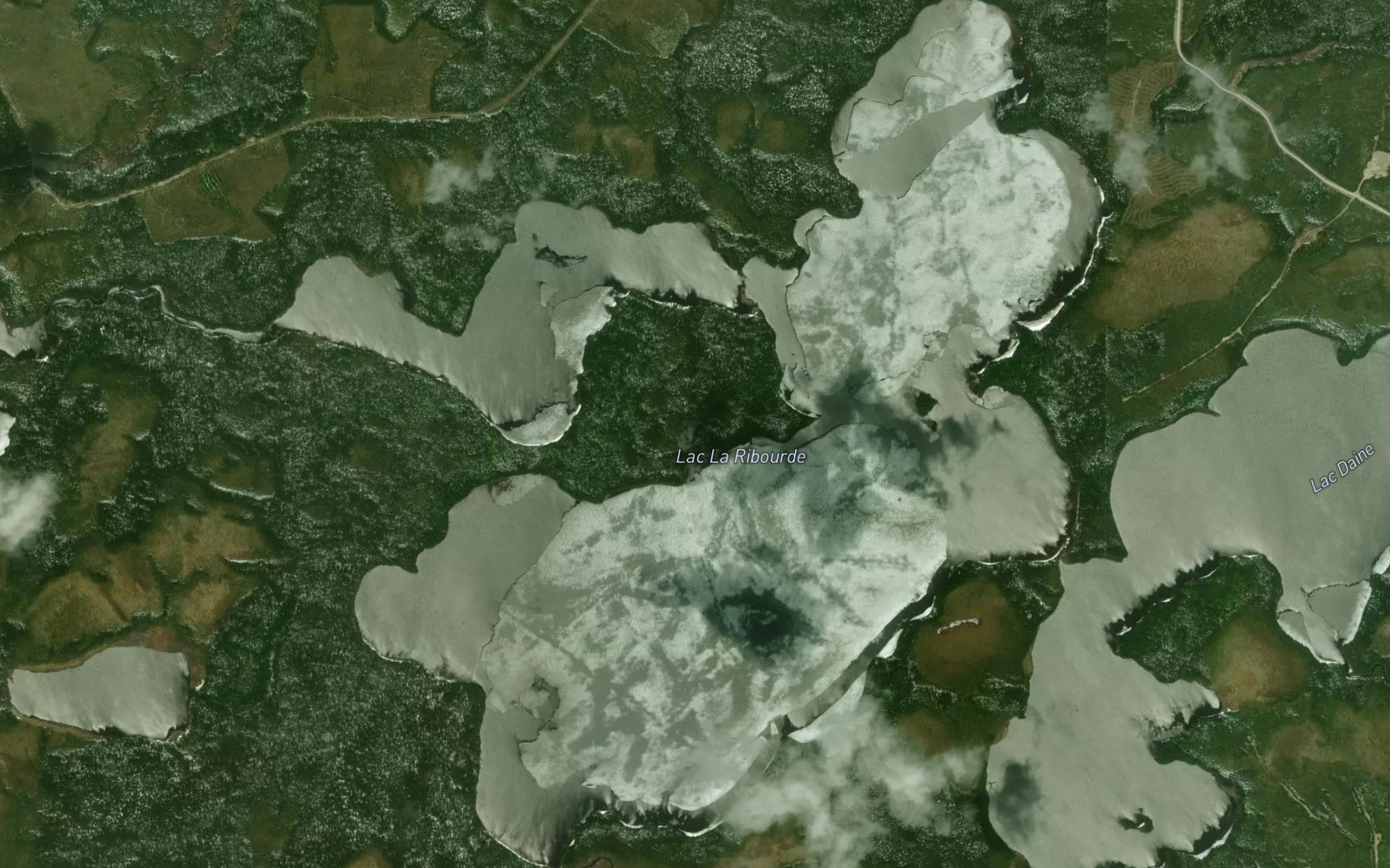 Satellite map of the Lac La Ribourde