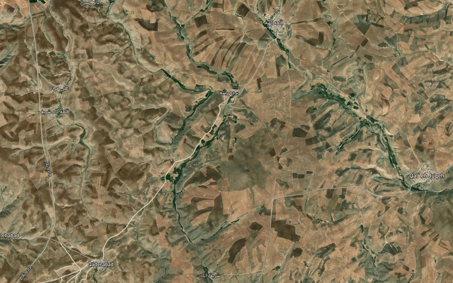 Satellite map of the Cheshmeh-ye Seh Kanian