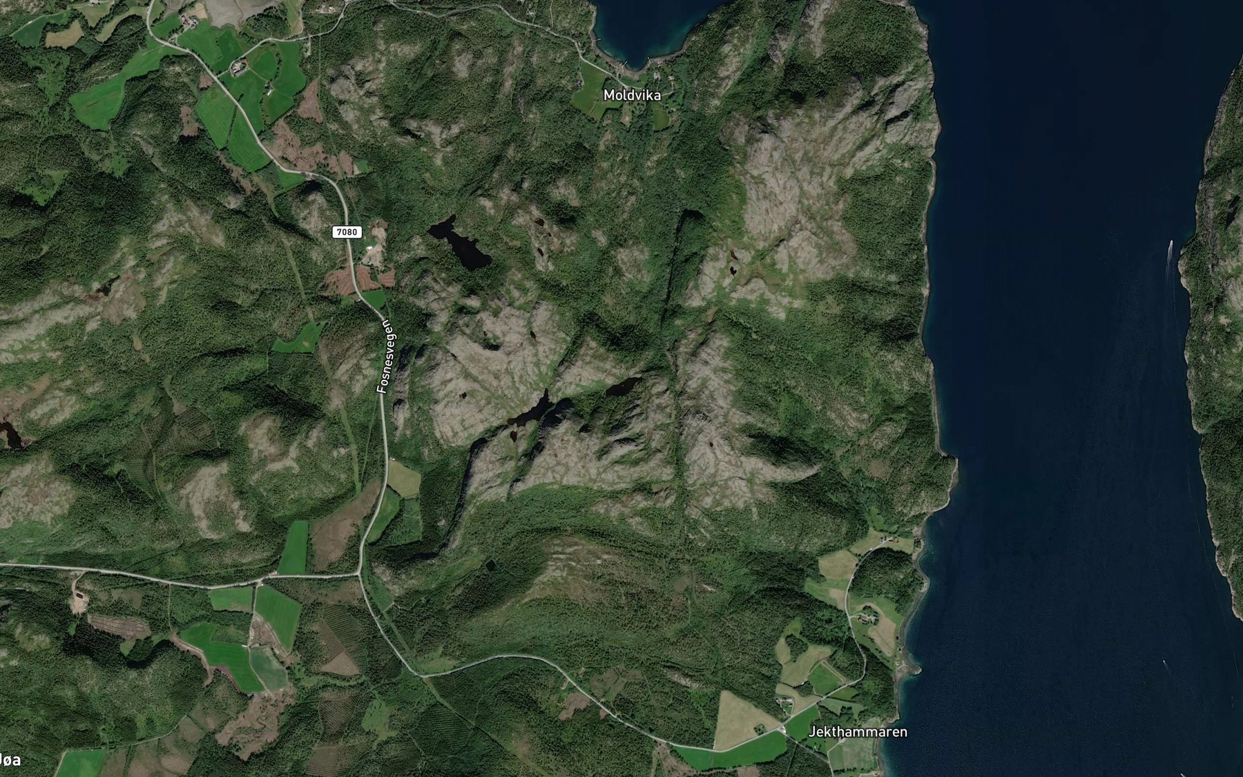 Satellite map of the Ner Moldvikvatnet