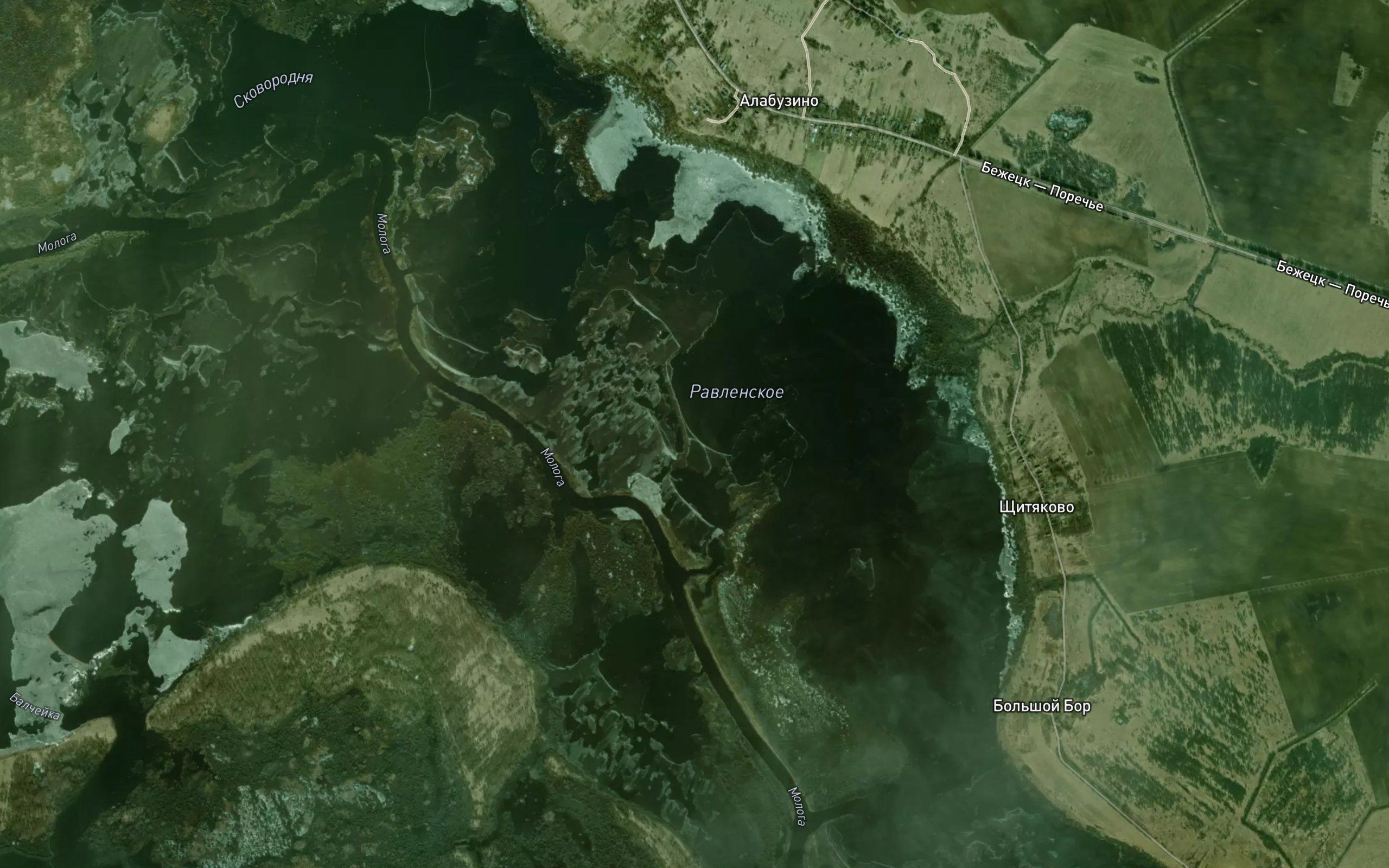 Ozero Revlenskoye