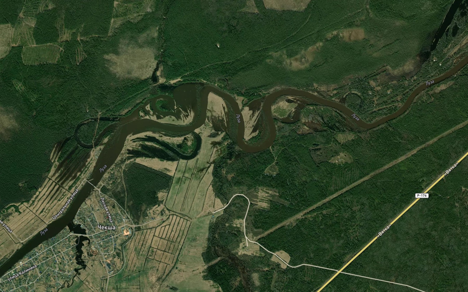 Satellite map of the Nizhnyaya Ucheksha