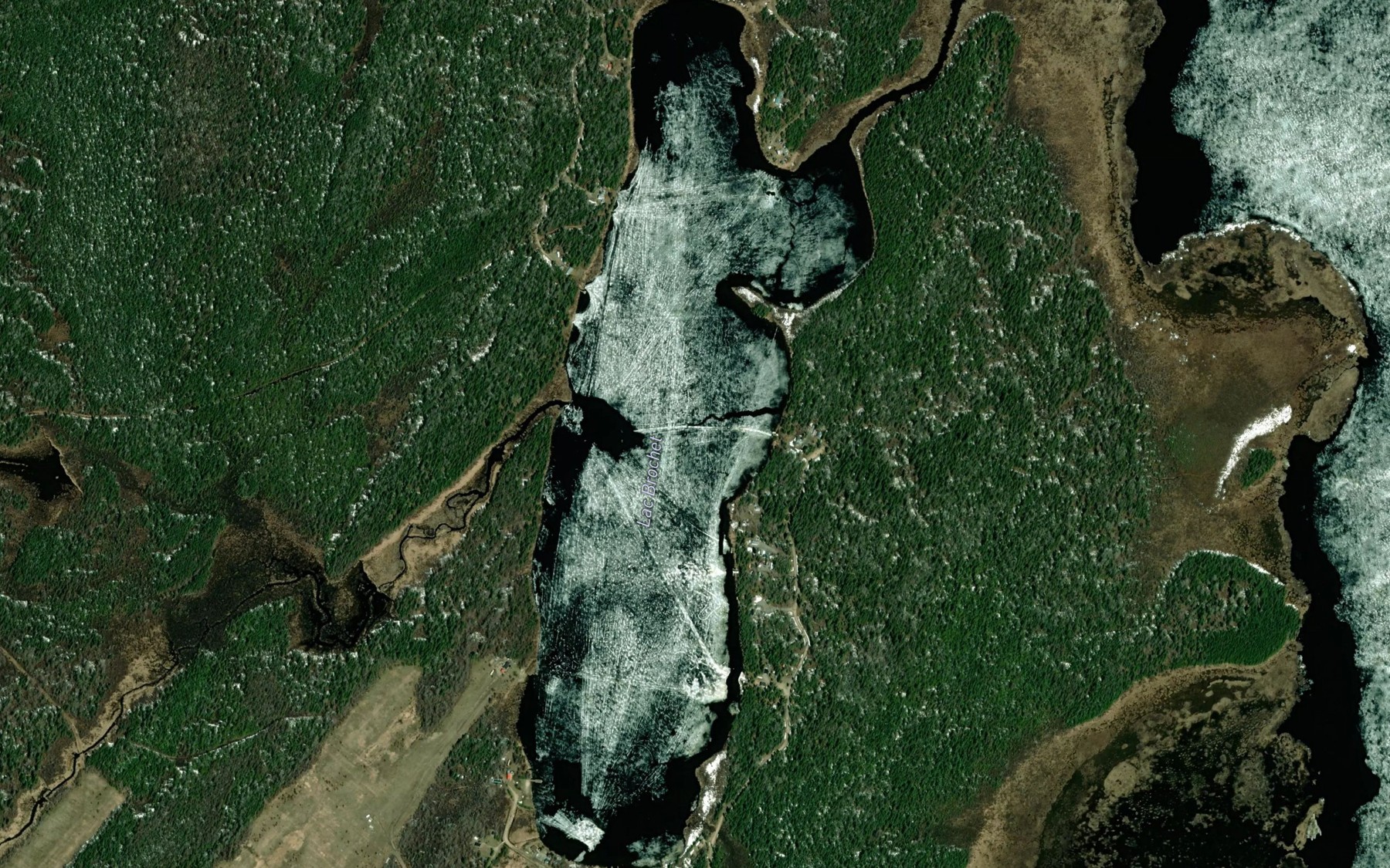 Satellite map of the Lac Brochet