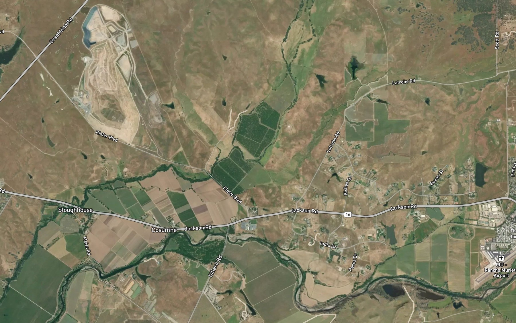 Satellite map of the Crevis Creek
