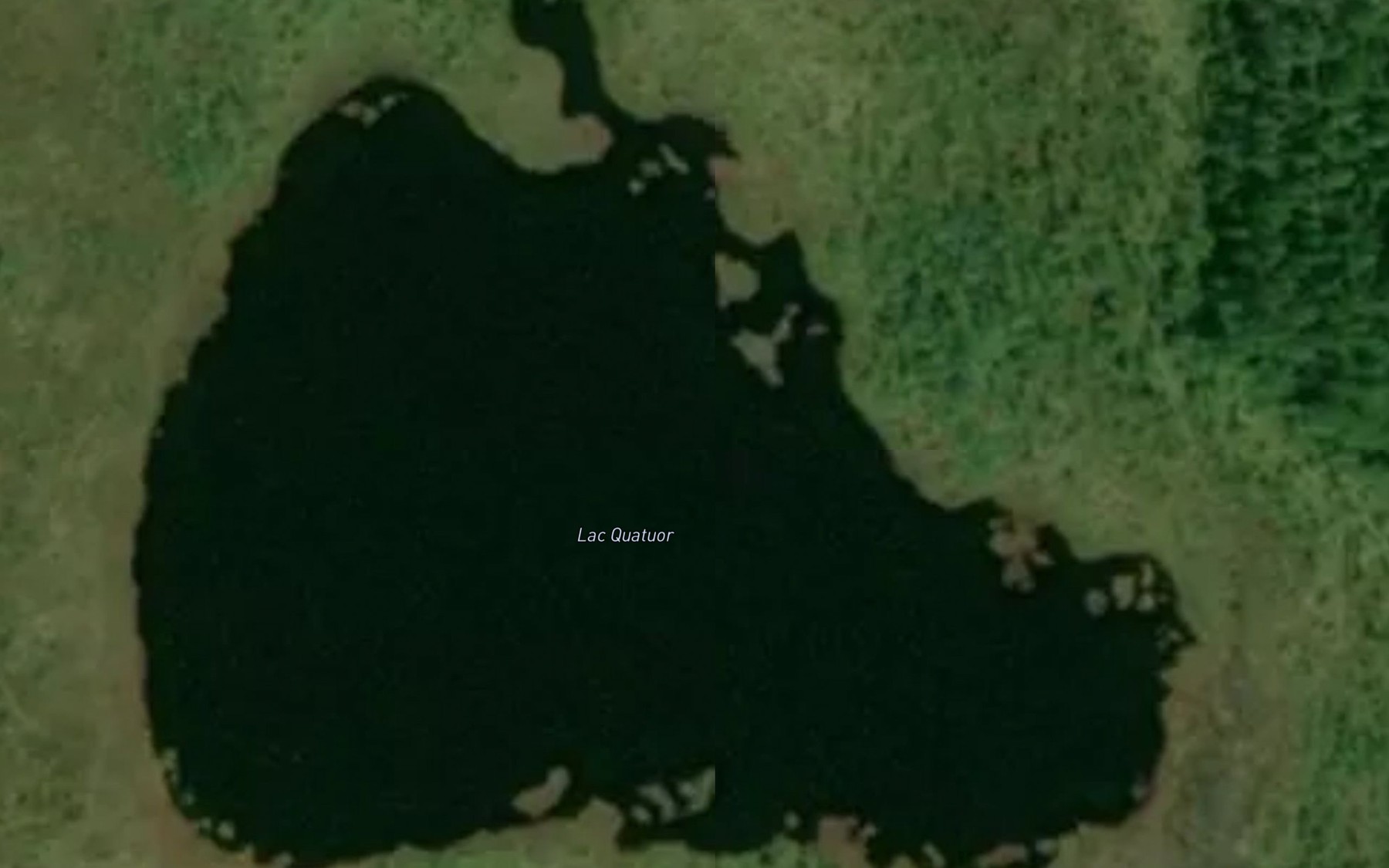 Satellite map of the Lac Quatuor