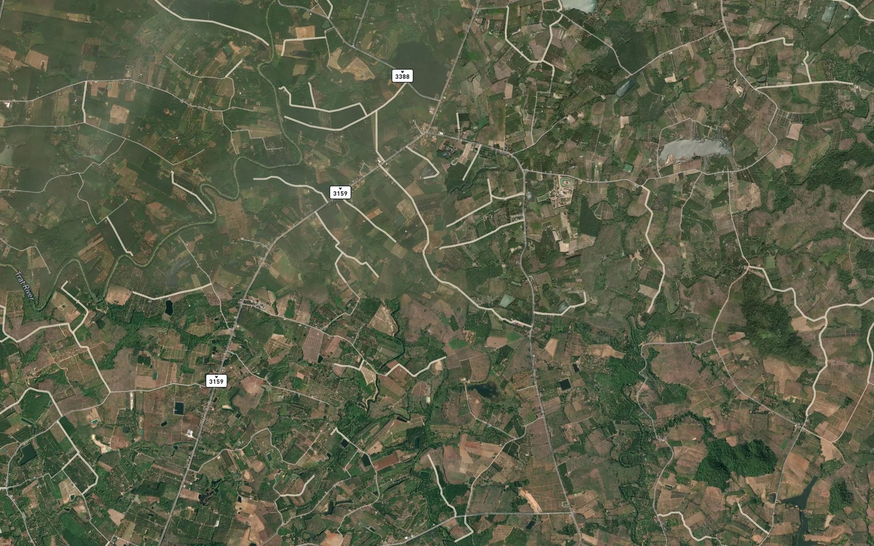 Satellite map of the Khlong Lowe