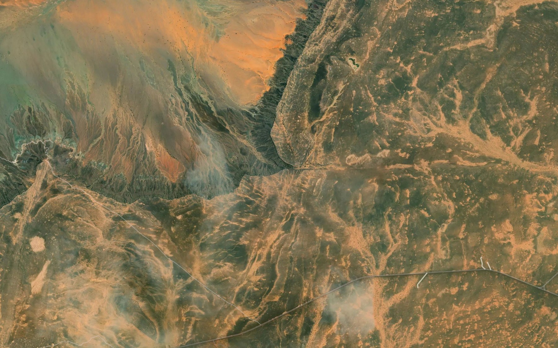 Satellite map of the Aous