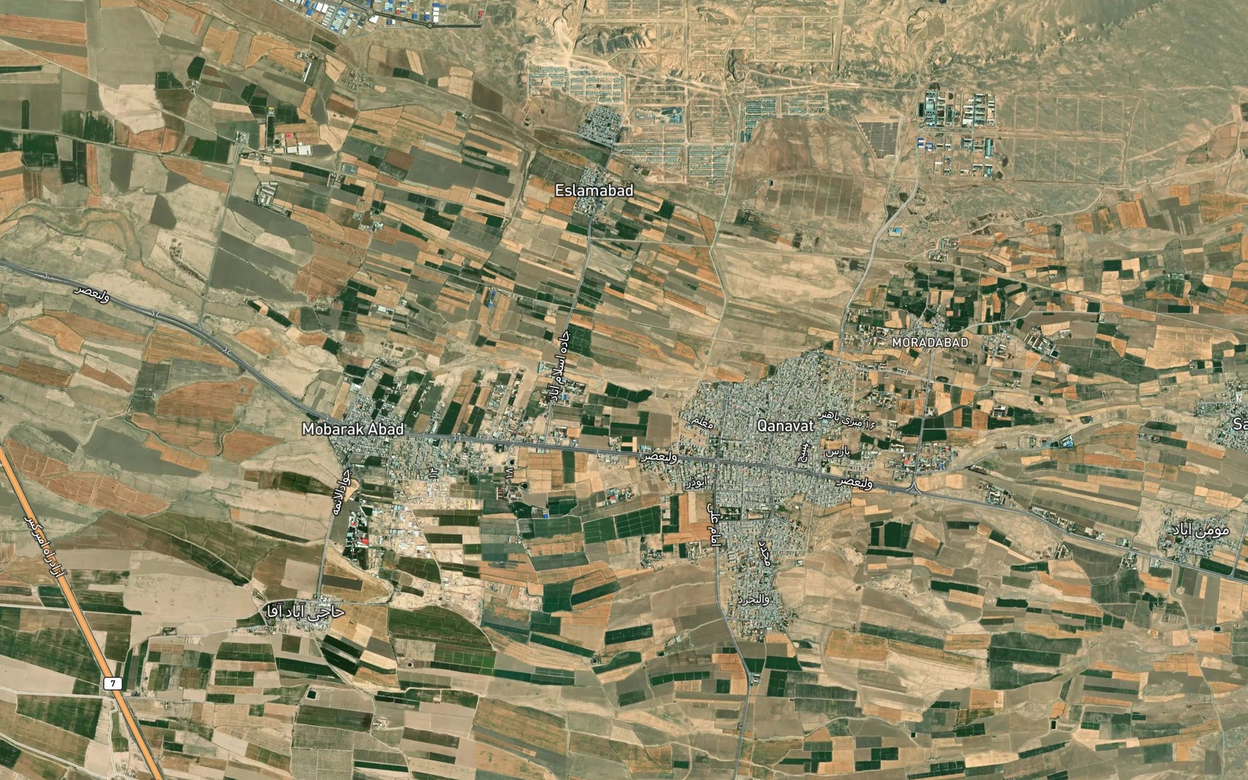 Satellite map of the Mojtame`-e Abresani-ye Qanvat-e Qom