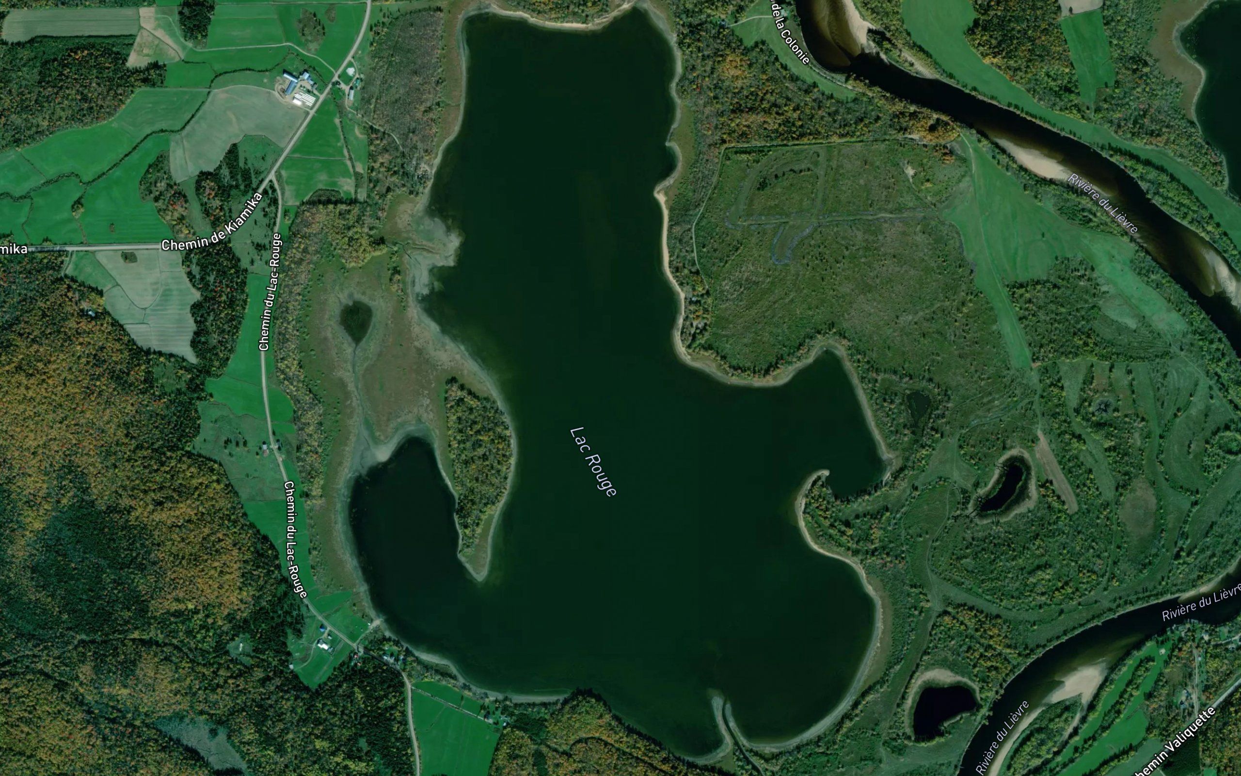 Lac Rouge
