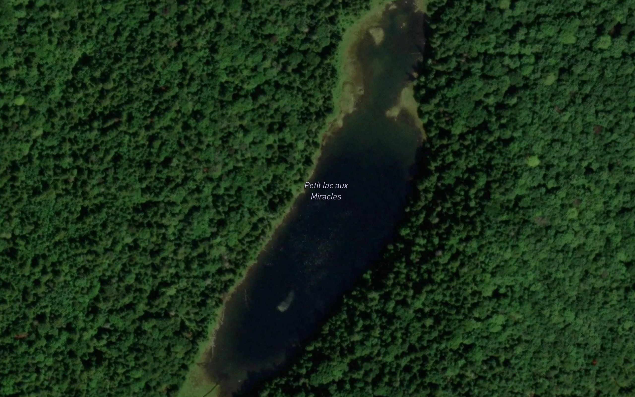 Petit lac aux Miracles