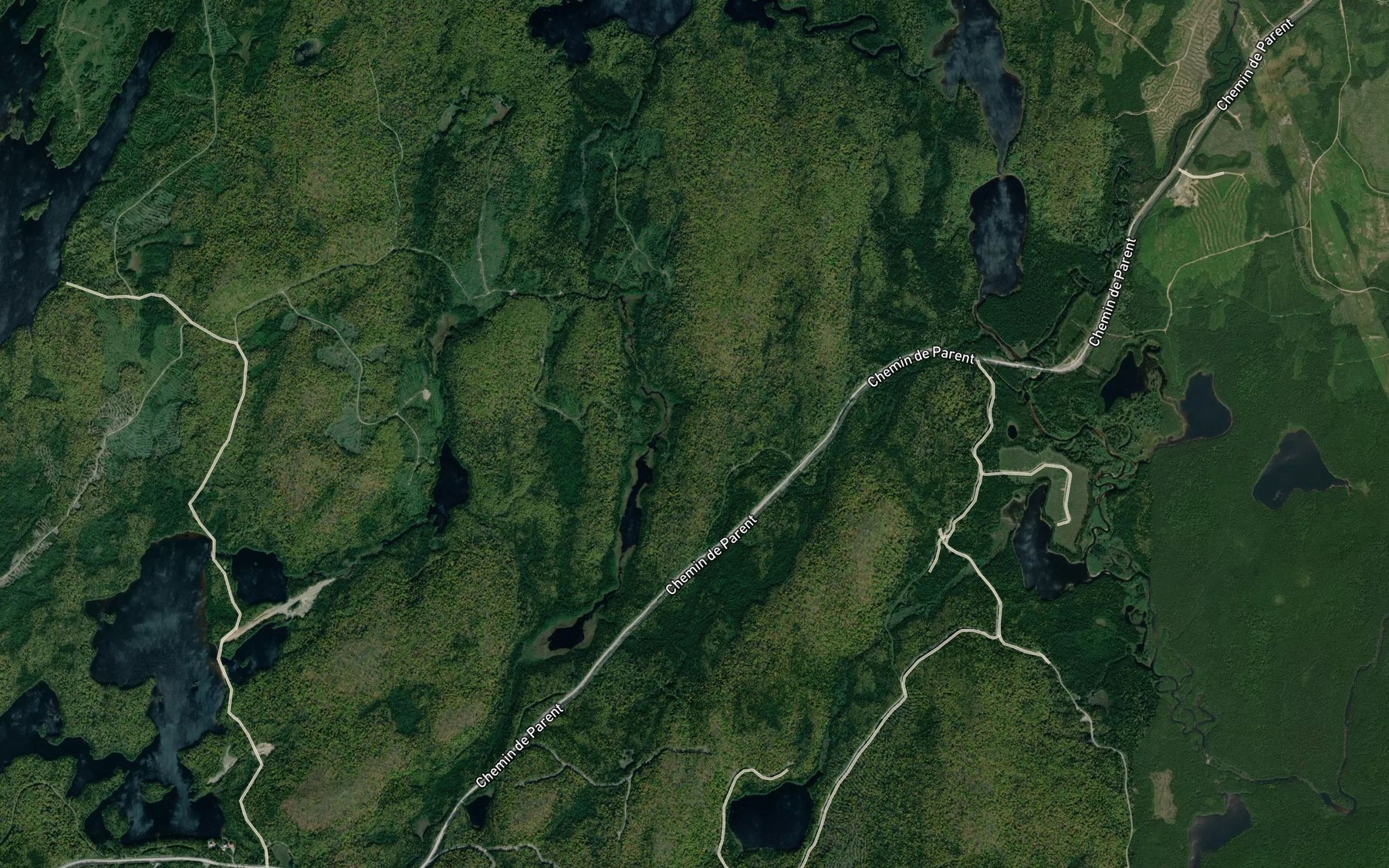 Satellite map of the Lacs les Ecuries