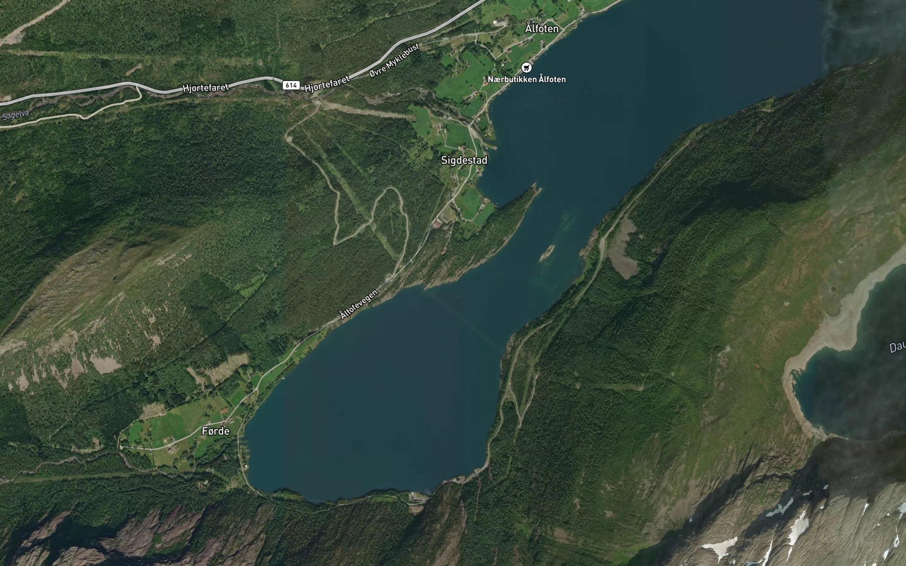 Satellite map of the Rekevika