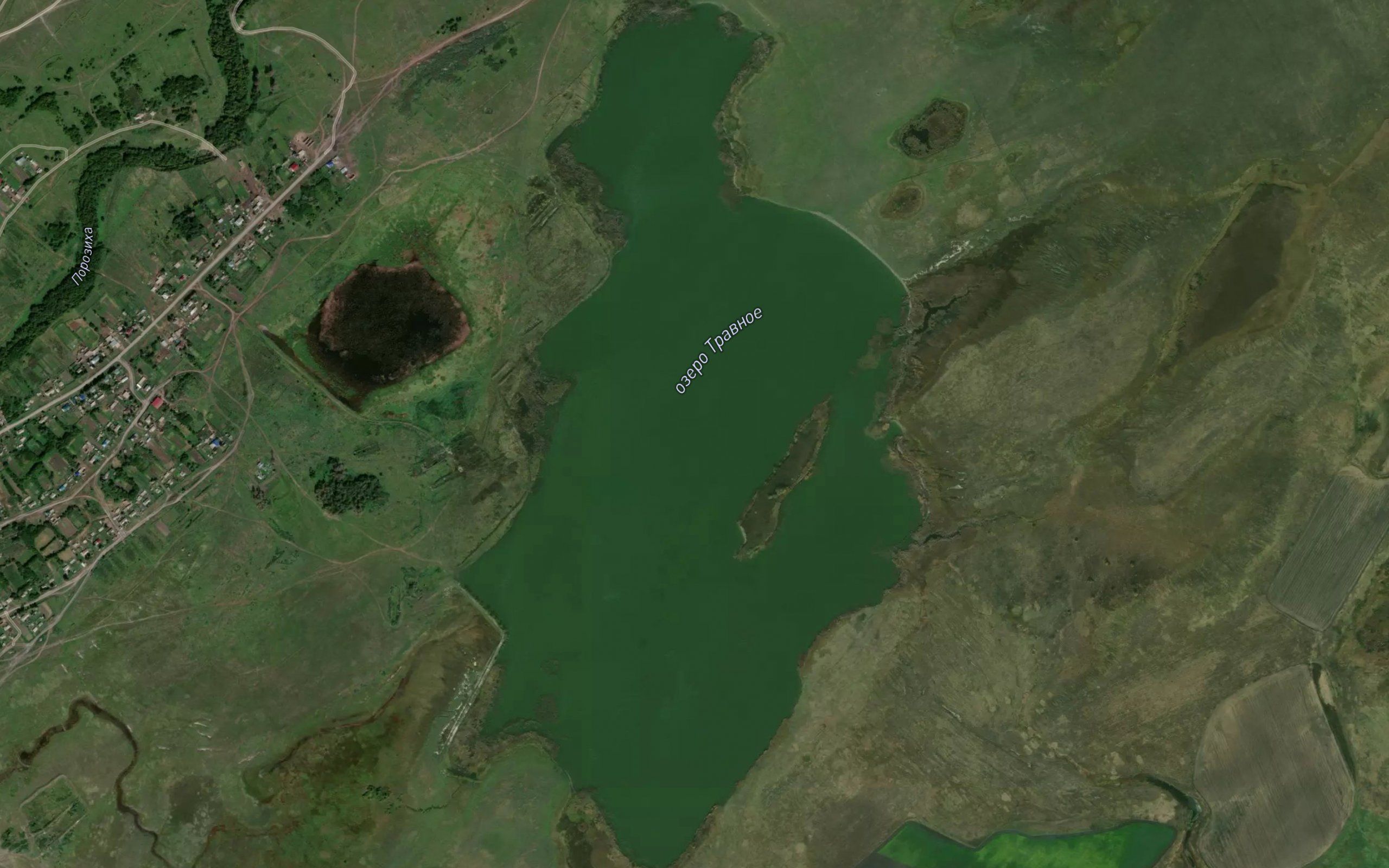 Ozero Travyanoye
