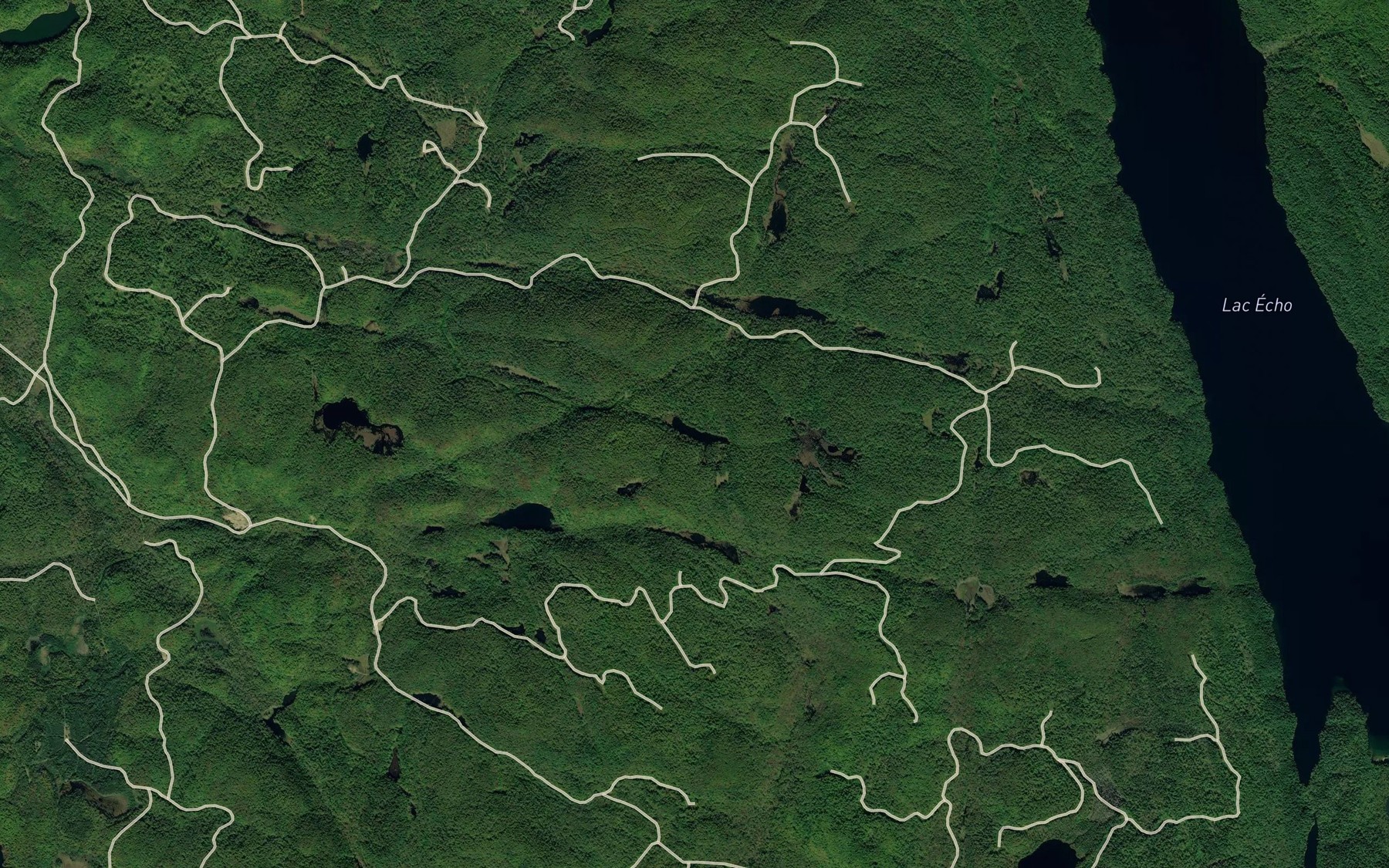 Satellite map of the Lac de la Maubeche
